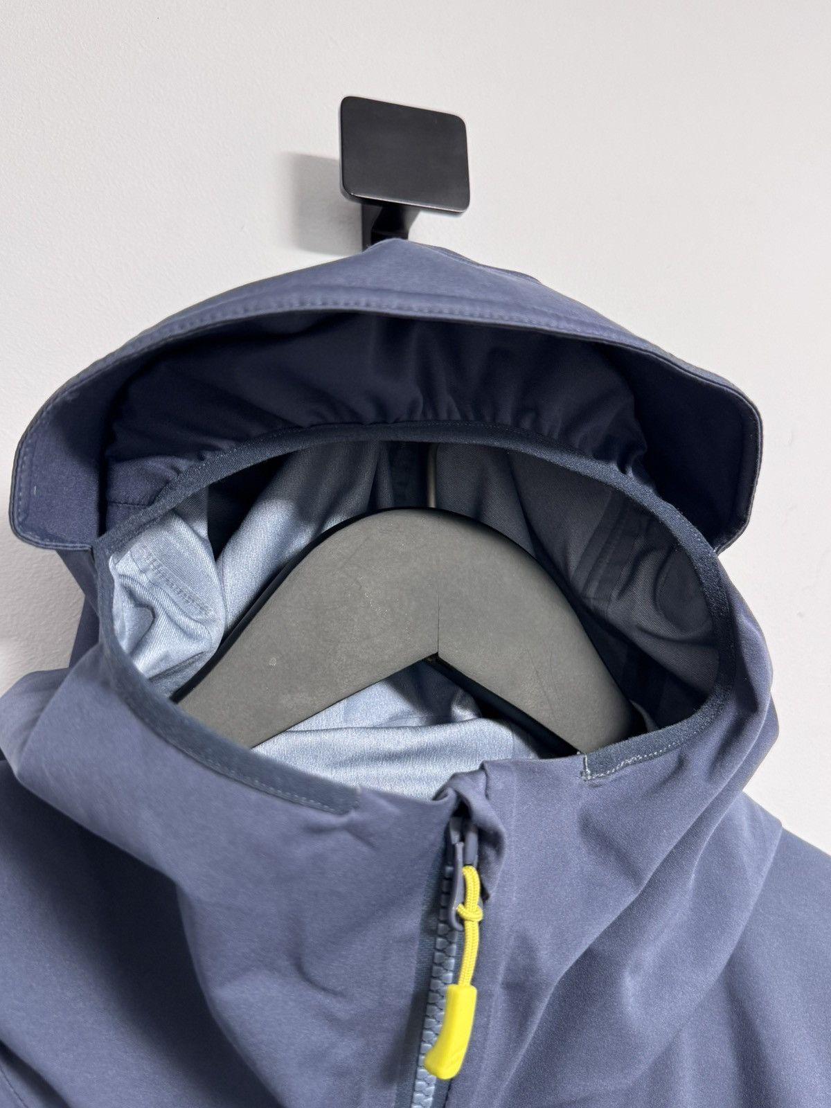 Other RAB KINETIC PLUS SHELL ULTRALIGHT JACKET RRP 250$!! Size US L / EU 52-54 / 3 - 7 Thumbnail