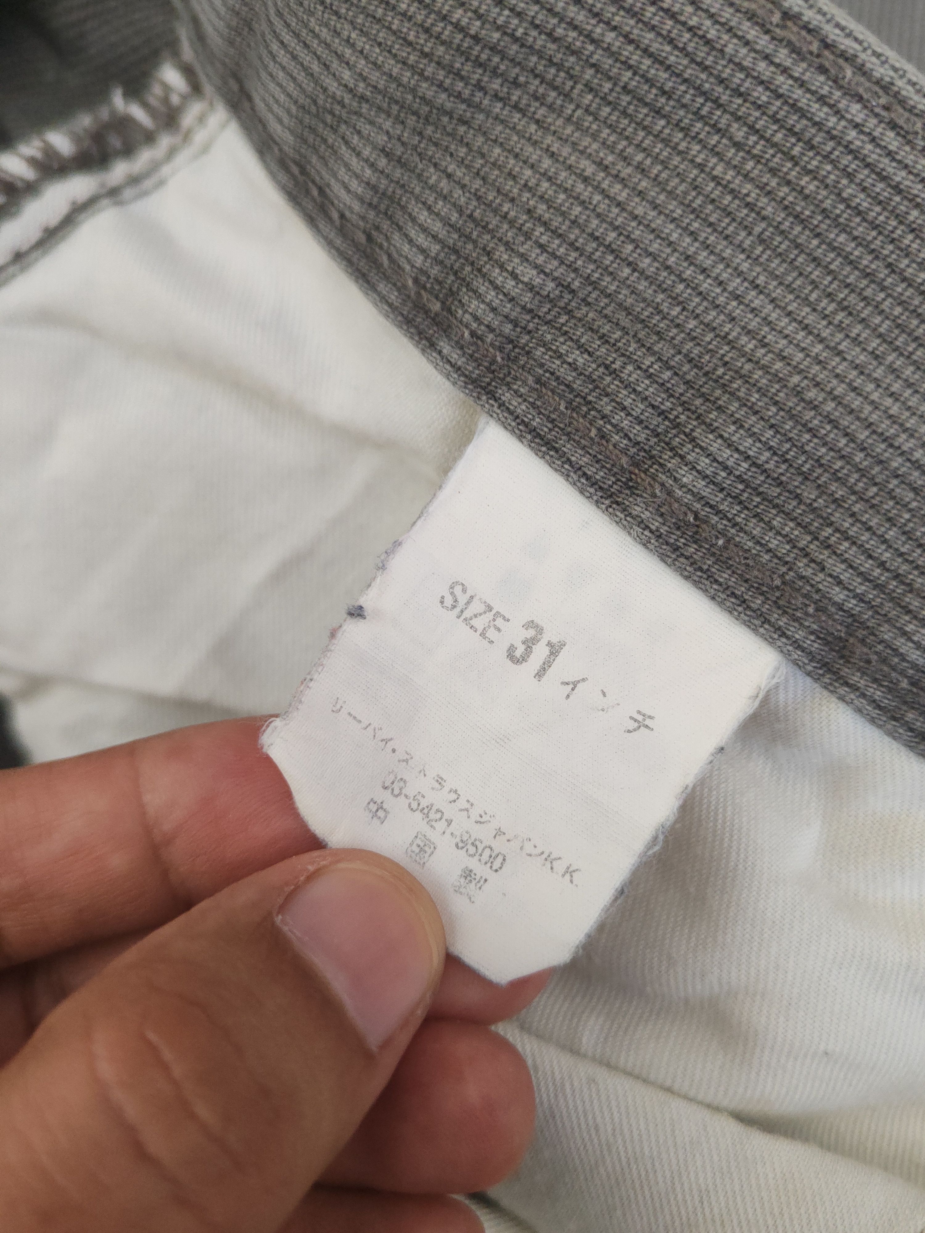 Levi's DL Levi's Dark Gray corduroy vintage Casual Pants #46-240T Size US 31 - 14 Thumbnail