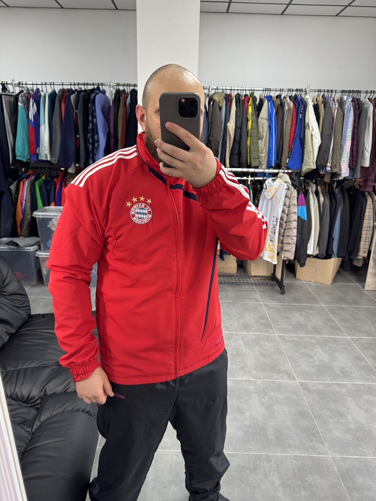 Adidas Adidas FC Bayern Munich Bundesliga 2009 Y2K Football Jacket Size US M / EU 48-50 / 2 - 2 Thumbnail