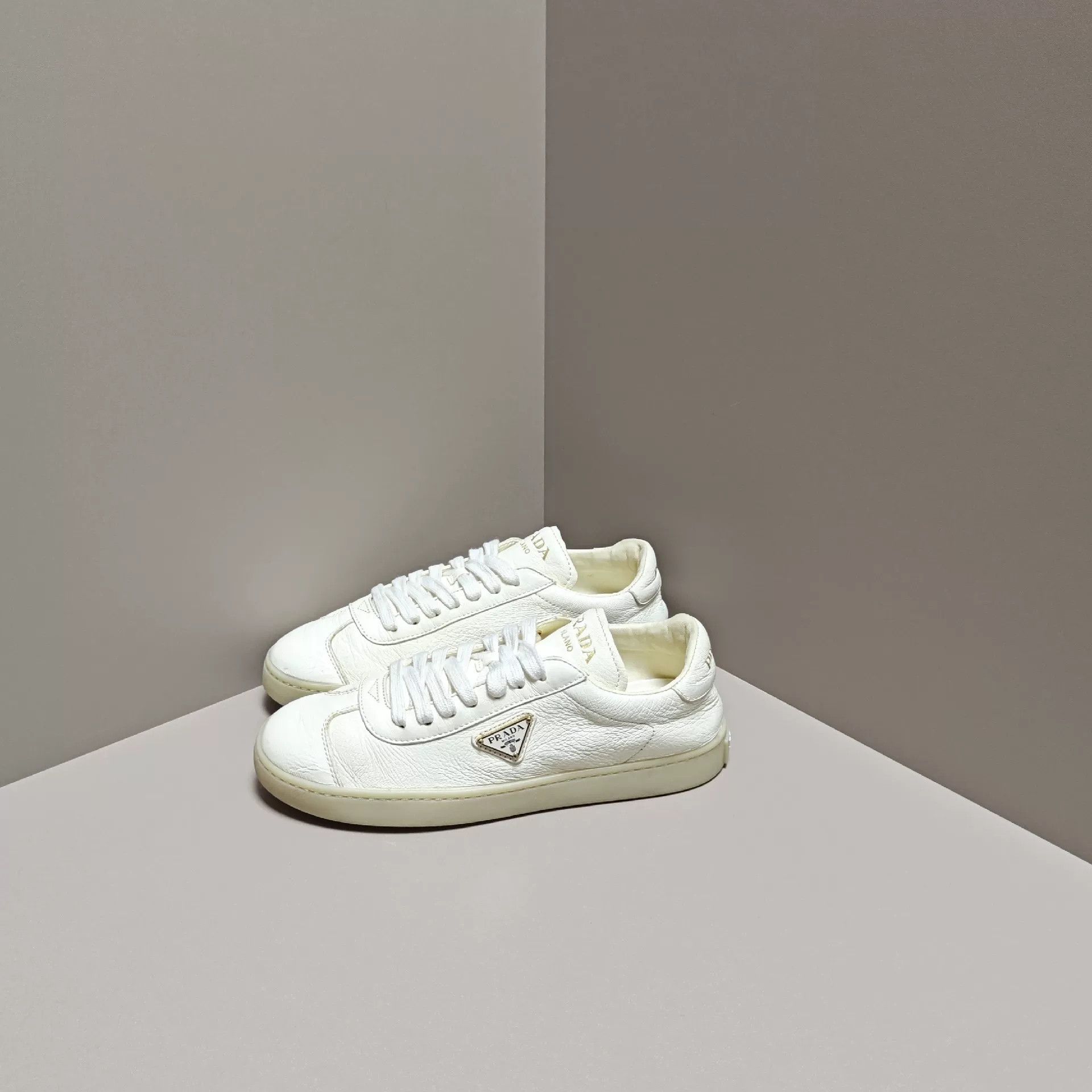 Prada Prada Gold Lowtop Sneakers us_7 Women Size US 7 / IT 37 - 1 Thumbnail