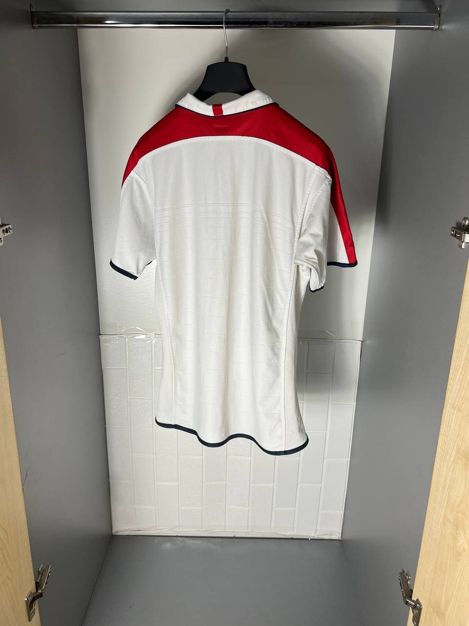Umbro VINTAGE UMBRO ENGLAND RETRO SOCCER JERSEY MANCHESTER 90s Y2K Size US M / EU 48-50 / 2 - 9 Thumbnail