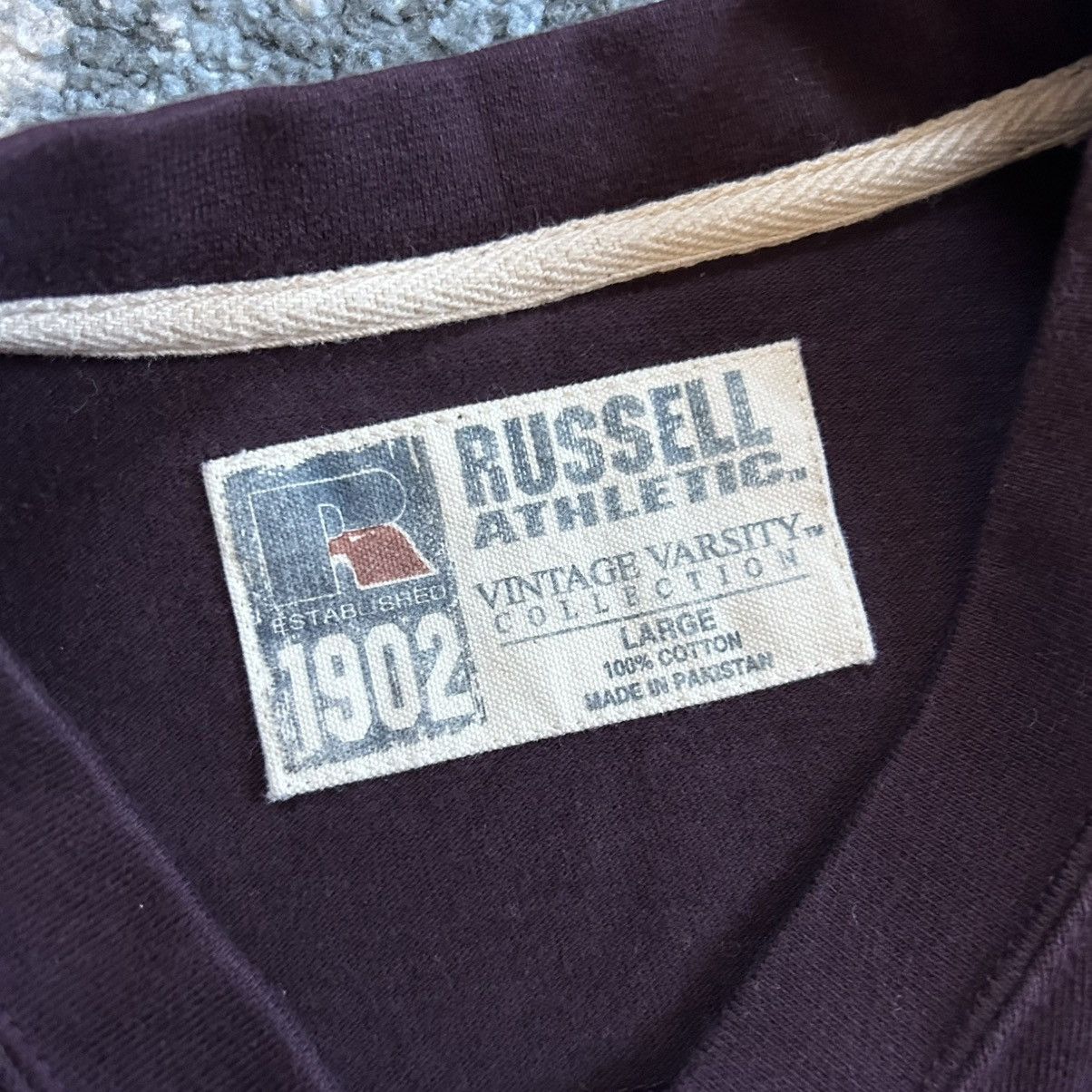Russell Athletic SLUBBY MiDDLEWEiGHT RUGBY TOP DEEP MAROON OLD GOLD U of M Size US L / EU 52-54 / 3 - 3 Thumbnail