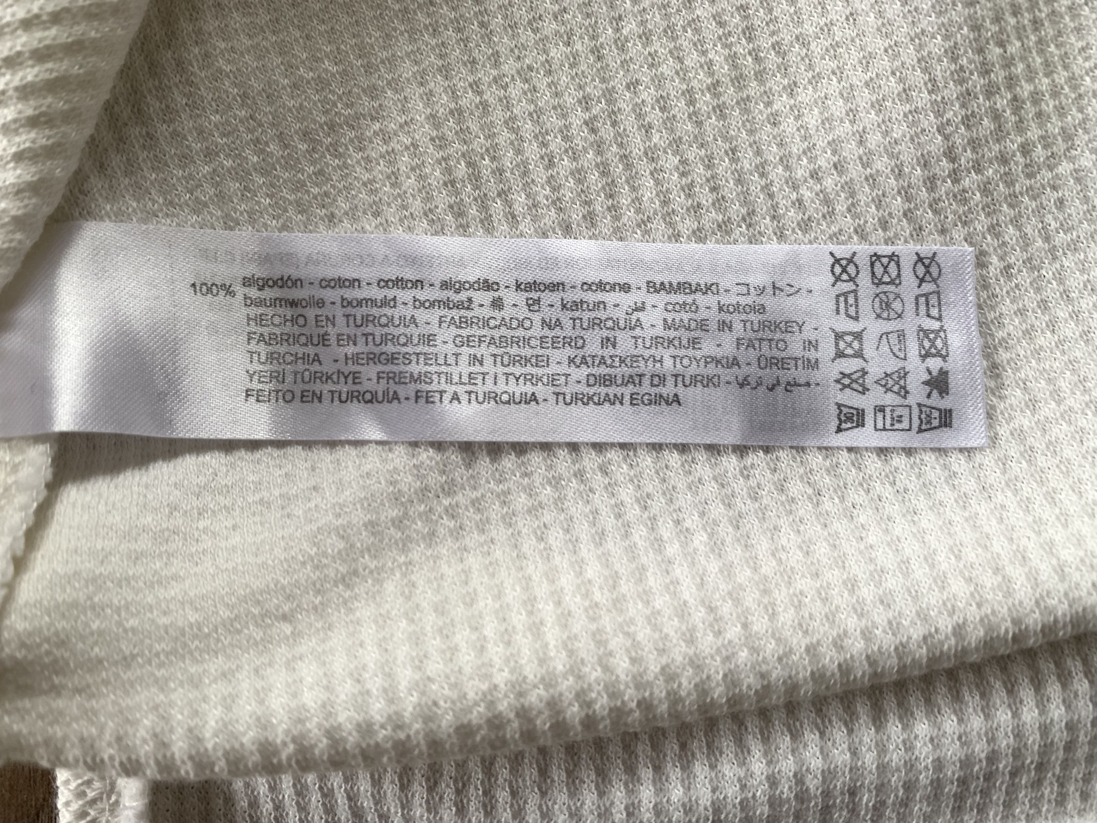Bershka Bershka White T-Shirt Size US XL / EU 56 / 4 - 6 Thumbnail