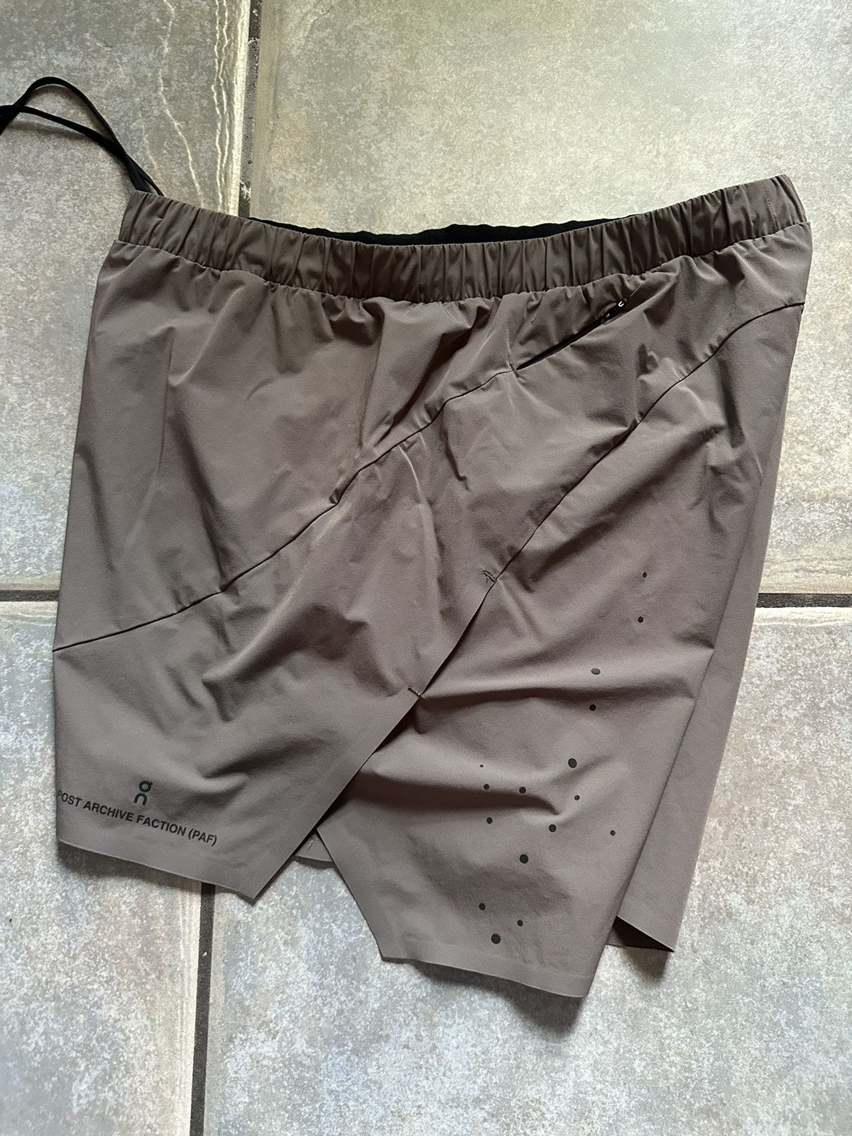 On × POST ARCHIVE FACTION (PAF) On PAF running shorts Size US 34 / EU 50 - 7 Thumbnail