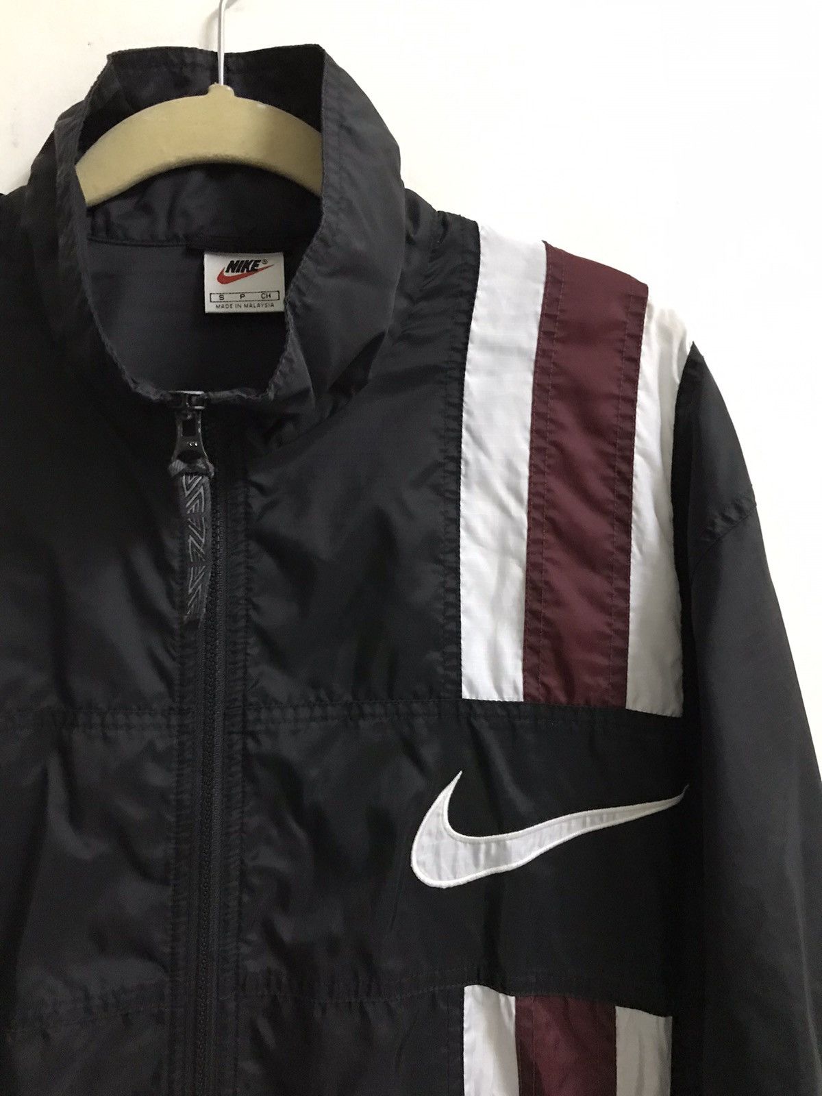 Nike Vintage Big Swoosh Windbreaker Jacket