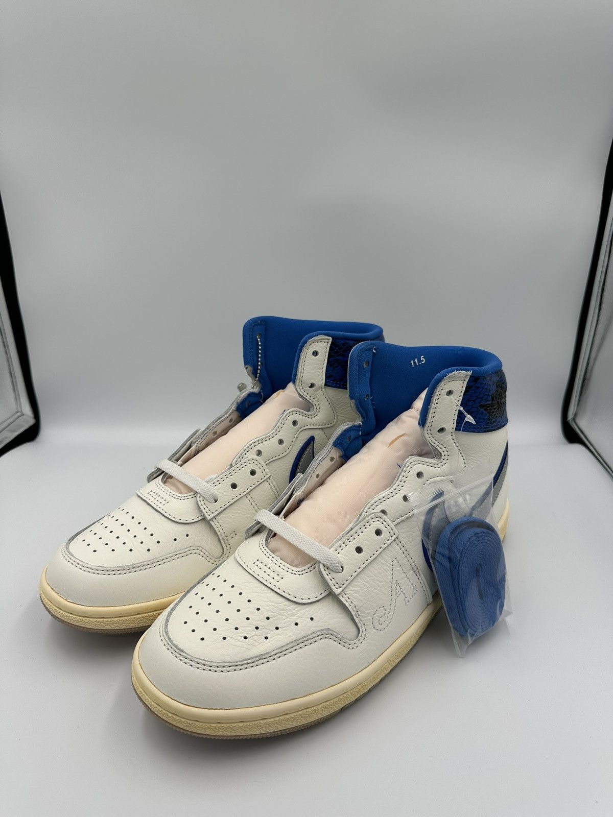 Awake NY × Jordan Brand Jordan 1x Awake Size US 11.5 / EU 44-45 - 1 Thumbnail