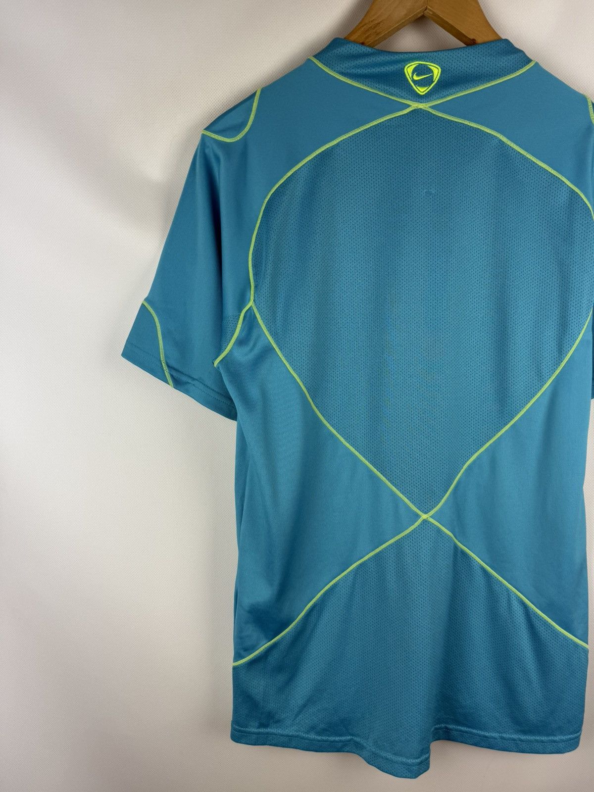 Nike Nike FC Barcelona 2007-08 Training Soccer Jersey Shirt Size US M / EU 48-50 / 2 - 18 Thumbnail