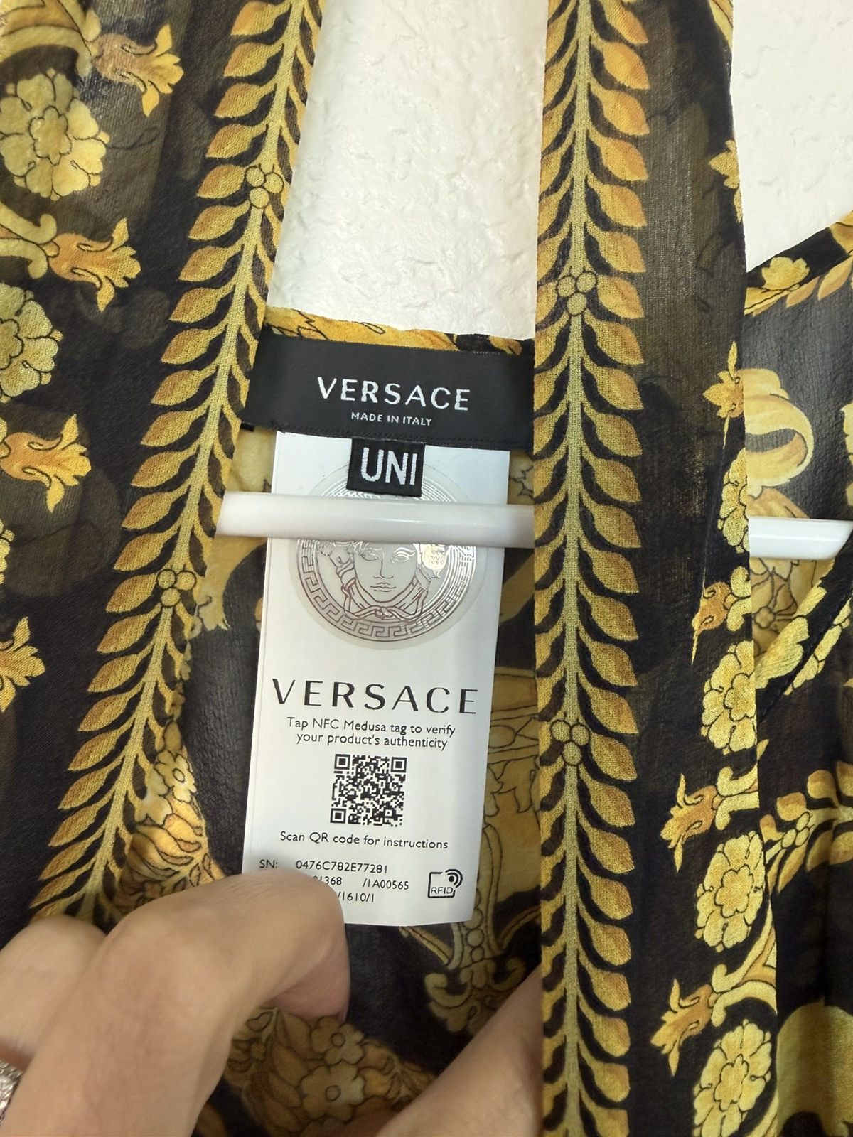 Versace Vintage-Inspired Gold & Black Baroque Sheer Poncho Top Size ONE SIZE - 5 Thumbnail