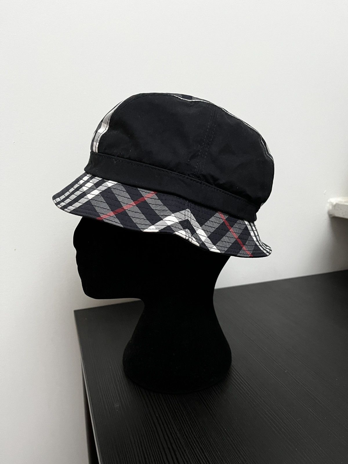 Burberry × Gosha Rubchinskiy GOSHA x Burberry Check Print Bucket Hat (unisex) Size ONE SIZE - 10 Thumbnail