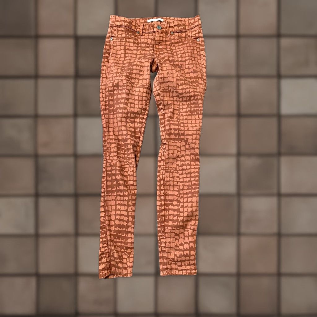 Crocs Rich & Skinny Marilyn Croc Print Skinny Jeans Size 25 Womens Jeans Skinny 30in Multicolor Colorful 25 in inseam 30 in Department Women Size 42" / US 20 - 1 Thumbnail
