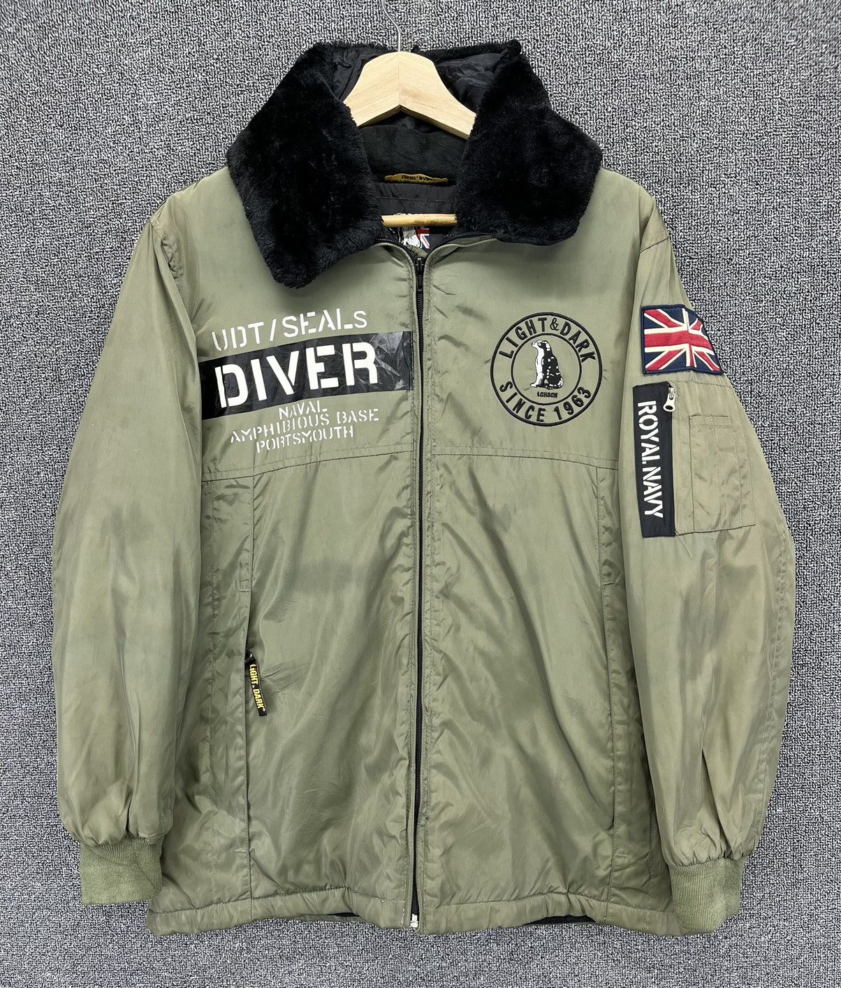 Vintage Vintage Light & Dark London Outdoor Jacket Size US XL / EU 56 / 4 - 1 Thumbnail