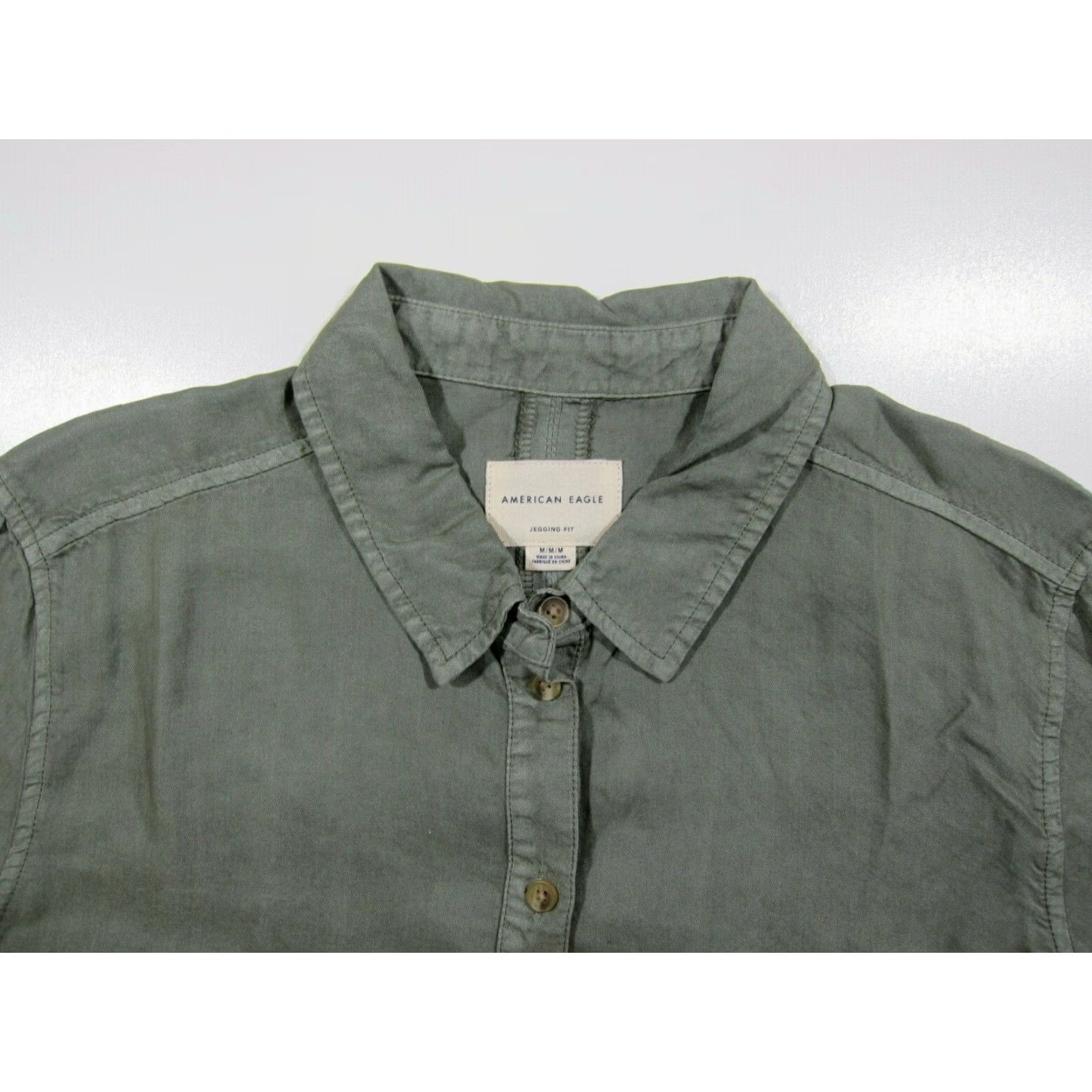 American Eagle Outfitters American Eagle 100% Rayon Green Blouse Jegging Fit Collared Long Sleeve Medium Womens Size M / US 6-8 / IT 42-44 - 5 Thumbnail