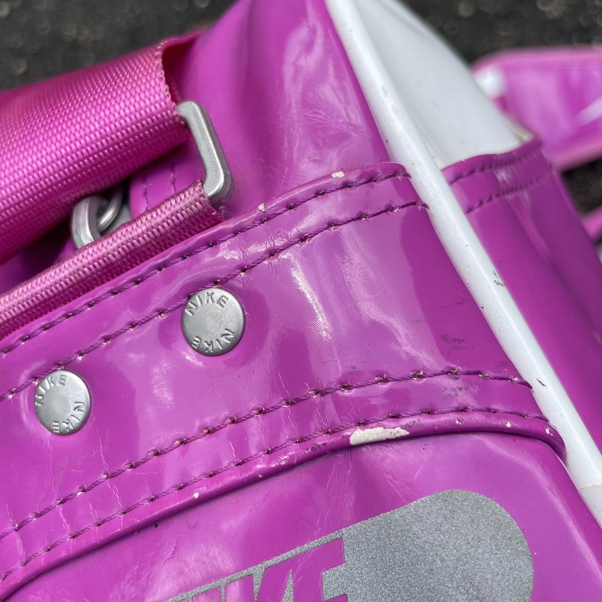 Nike Nike Vinly Pink Small Messenger Bag Size ONE SIZE - 11 Thumbnail
