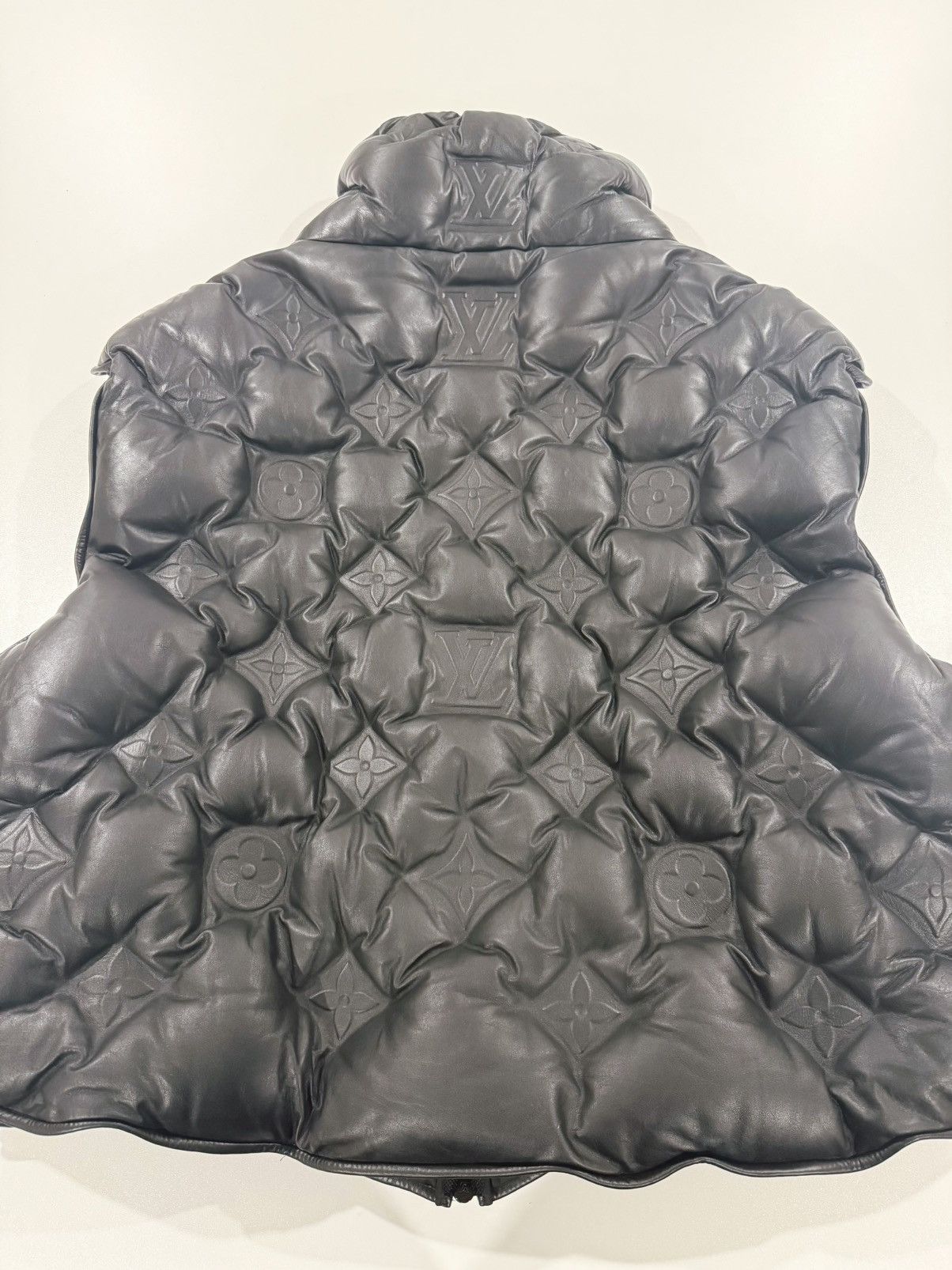 Louis Vuitton Louis Vuitton Monogram boyhood puffer leather vest Size US L / EU 52-54 / 3 - 8 Thumbnail