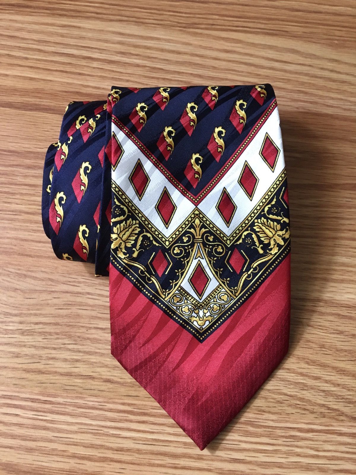 Pierre Cardin Pierre Cardin Designer Elegant Silk Mens Neck Tie Size ONE SIZE - 1 Thumbnail