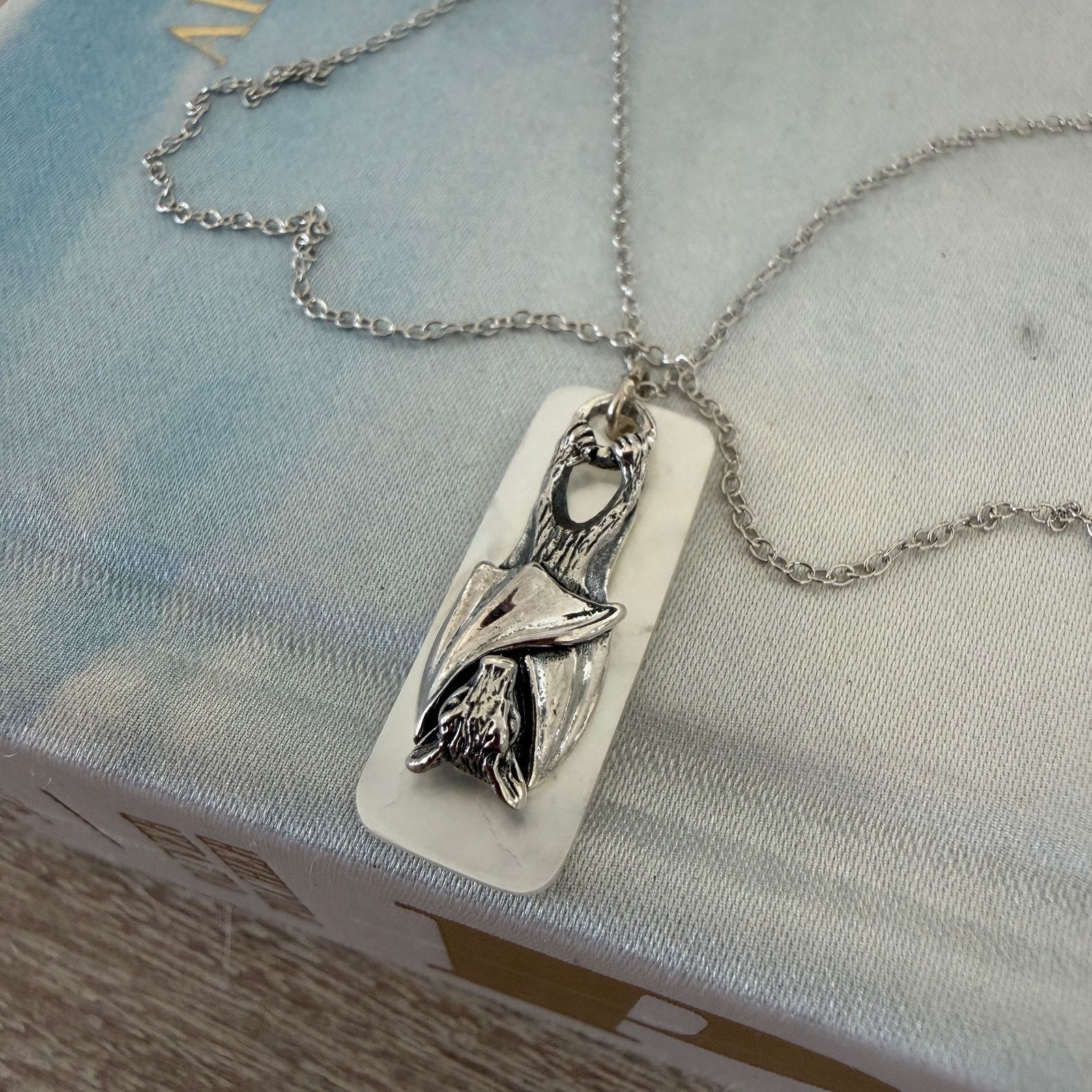 Other Sterling Silver Bat Pendant Mother of Pearl 18" Chain Gothic Size ONE SIZE - 6 Thumbnail