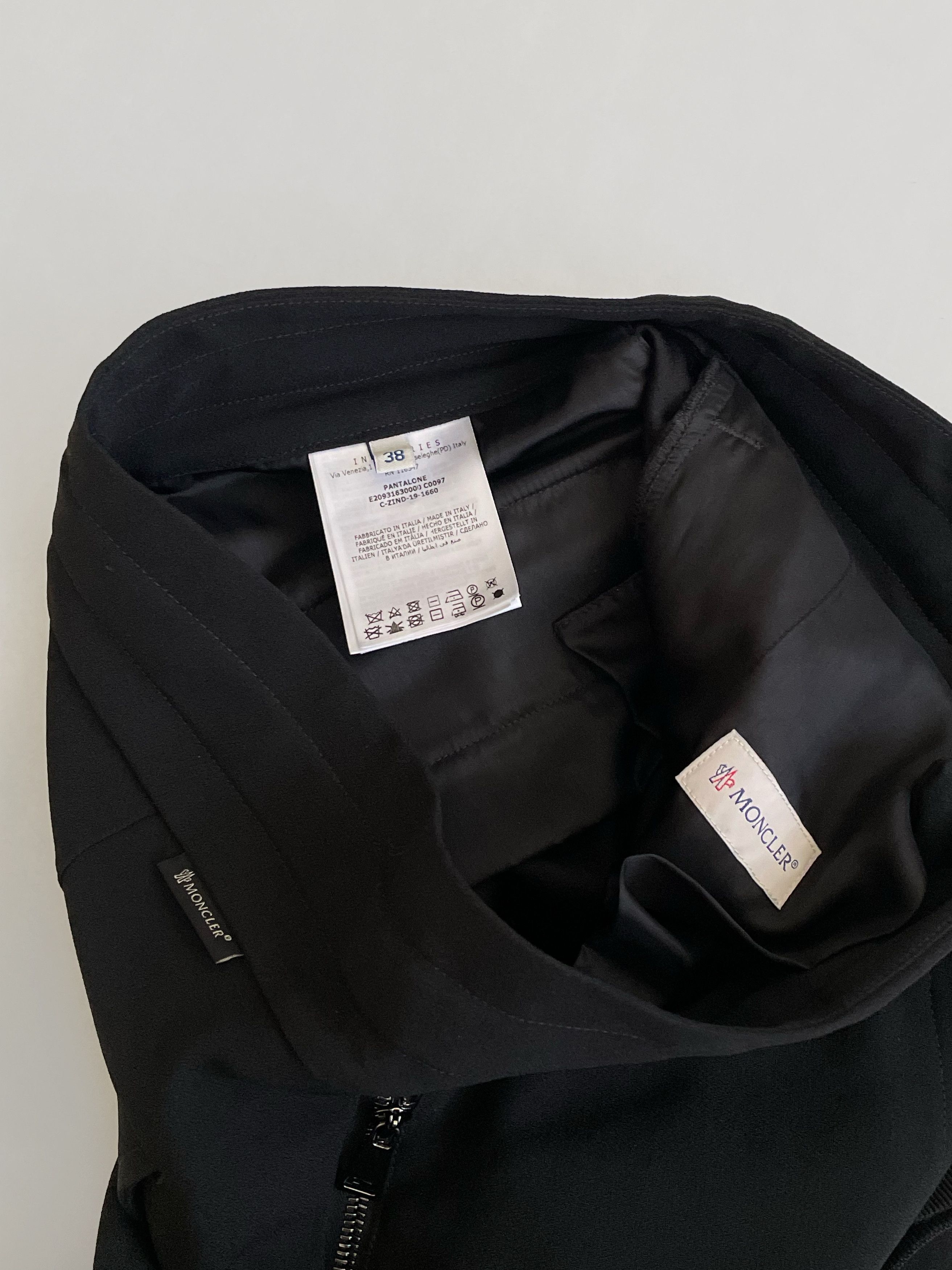 Moncler Moncler cargo pocket black pants Size 28" / US 6 / IT 42 - 10 Thumbnail