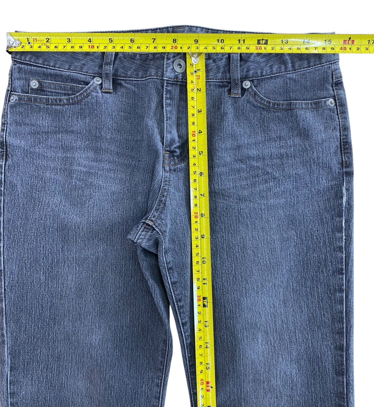 Uniqlo Uniqlo High-Rise Style Flare Jeans Size US 30 / EU 46 - 6 Thumbnail