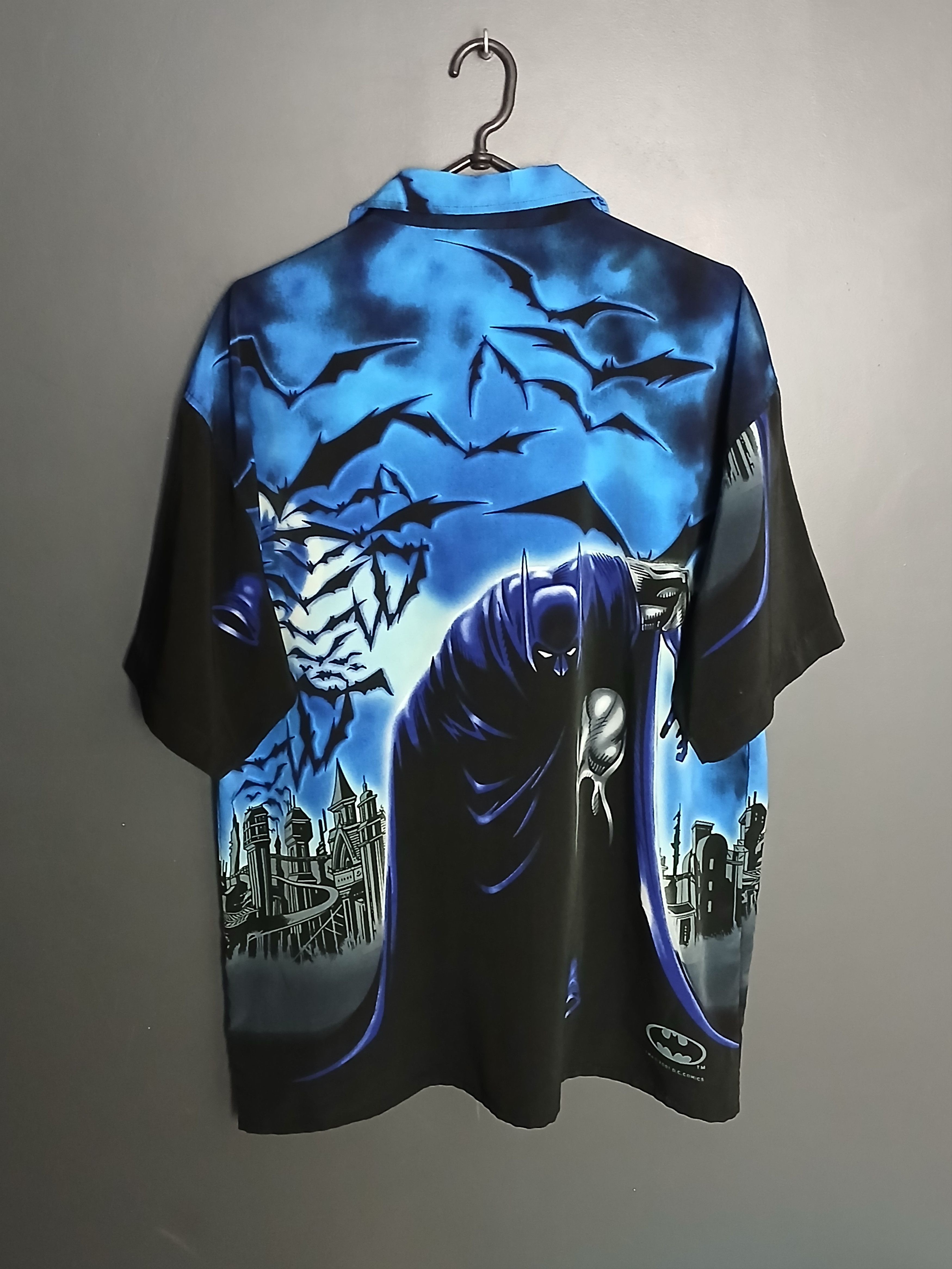 DC Comics × Vintage × Warner Bros Vintage 2001 DC Batman Shirt Size US L / EU 52-54 / 3 - 2 Thumbnail