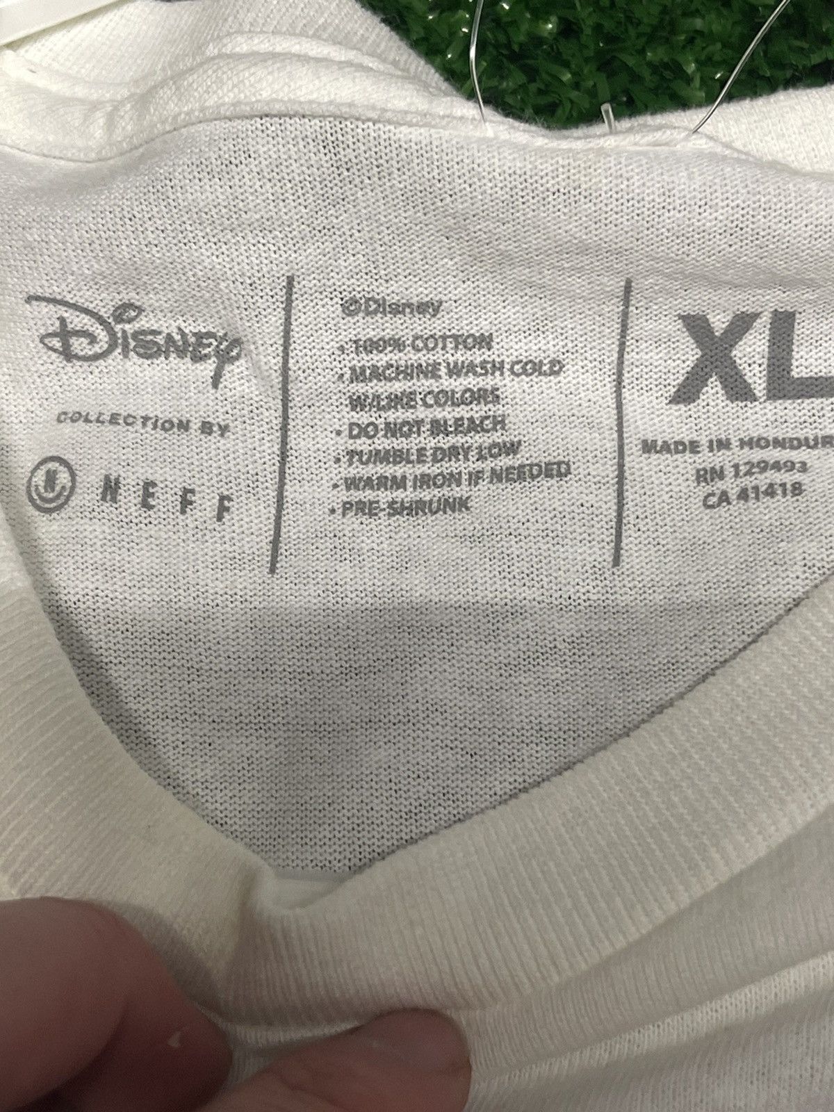 Disney Disney T-Shirt Size US XL / EU 56 / 4 - 6 Thumbnail