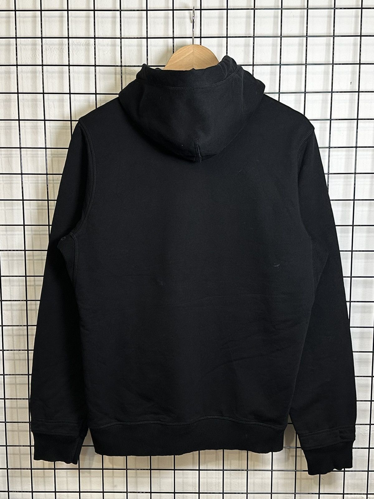 Diesel hoodie embossed design, similar to those offered by Diesel. Size US S / EU 44-46 / 1 - 4 Thumbnail