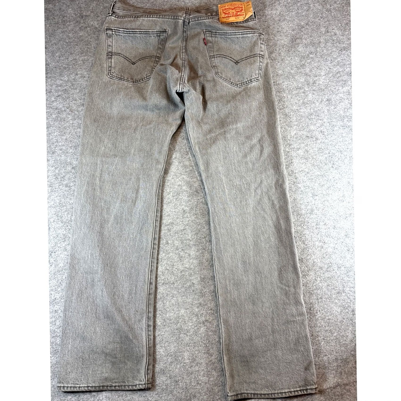 Levi's Levi's 501 Denim Straight Jeans Men 33x31 Gray Washed Button Fly Red Tab USA Jeans Mens 501 Regular Straight Denim Solid 5-Pocket Design USA Size US 33 - 2 Thumbnail