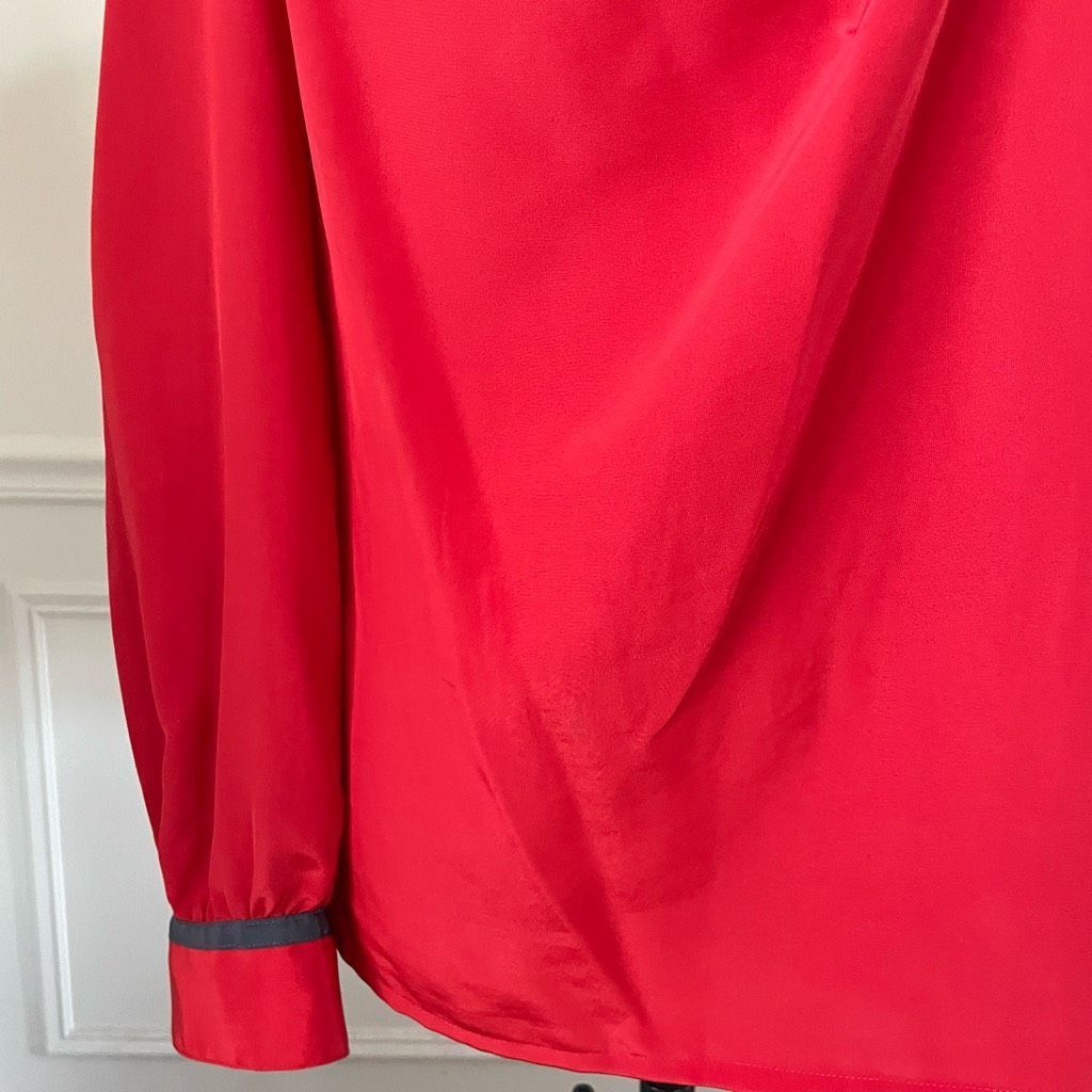 Vintage Vintage 80s Chaus Red Blouse Dark Grey Trim Asymmetrical Neck L Size L / US 10 / IT 46 - 3 Thumbnail