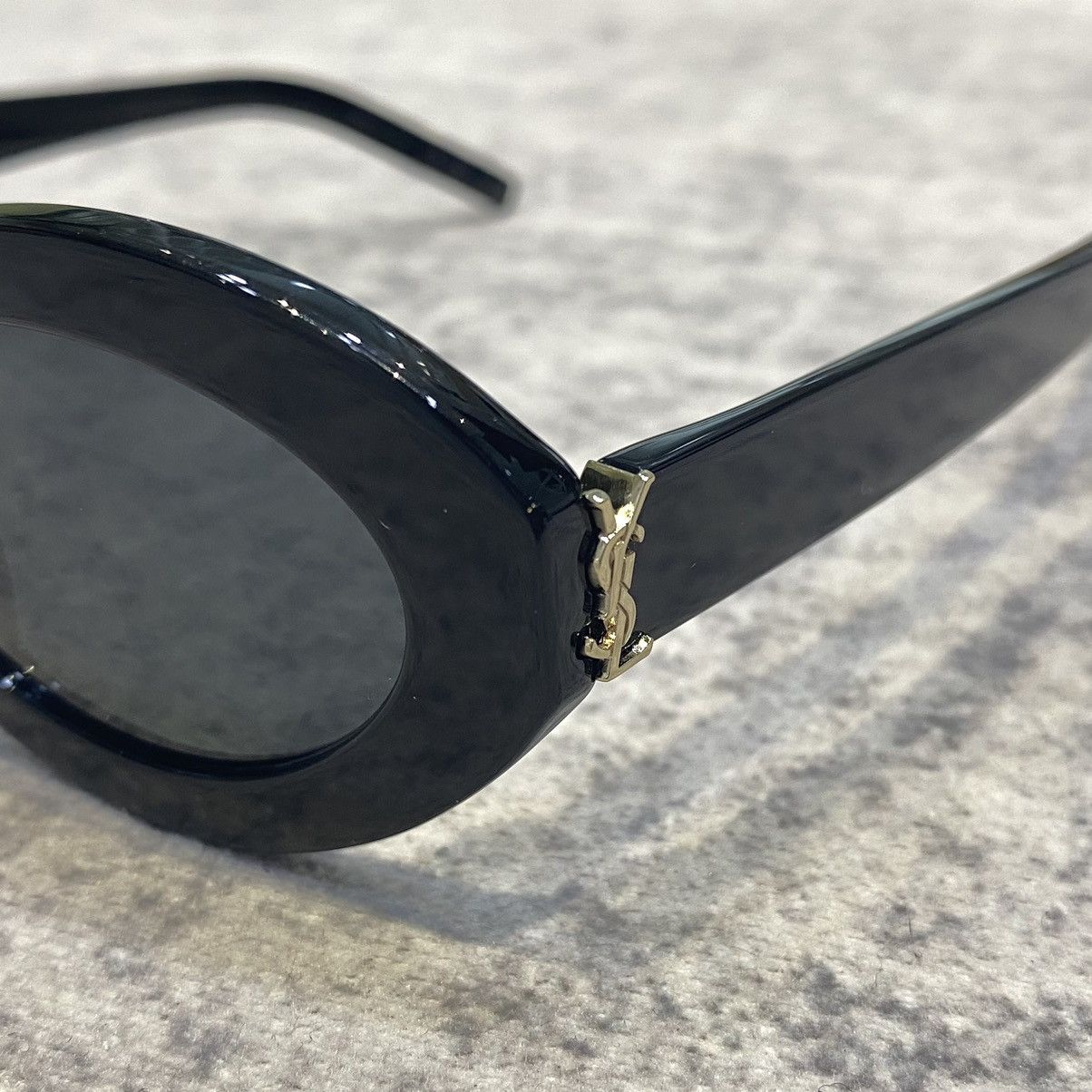 Saint Laurent Paris Saint Laurent SL M136 001 Size ONE SIZE - 2 Thumbnail