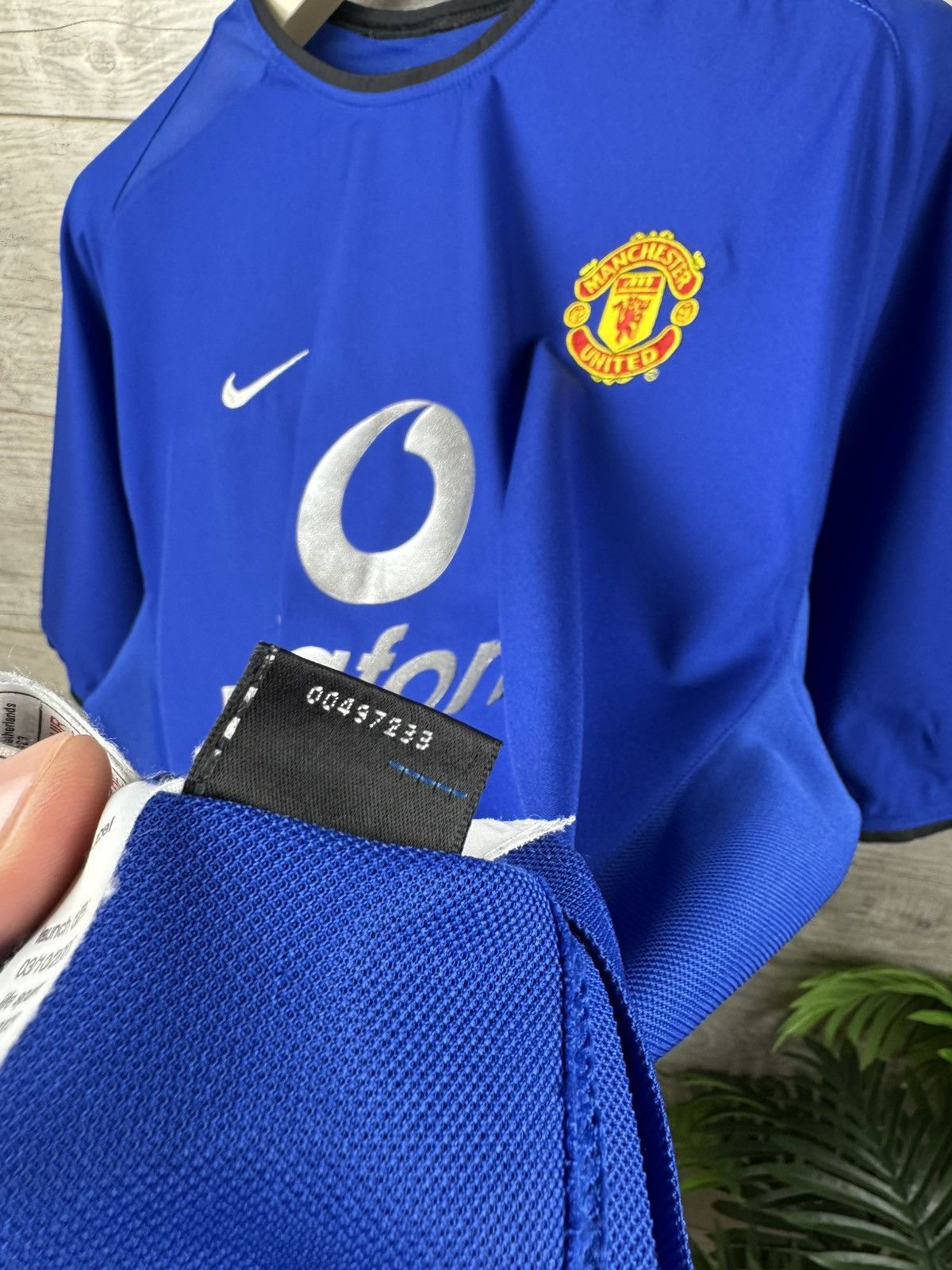 Nike Nike 2002/03 Manchester United Soccer Jersey Style Ronaldo Size US L / EU 52-54 / 3 - 10 Thumbnail