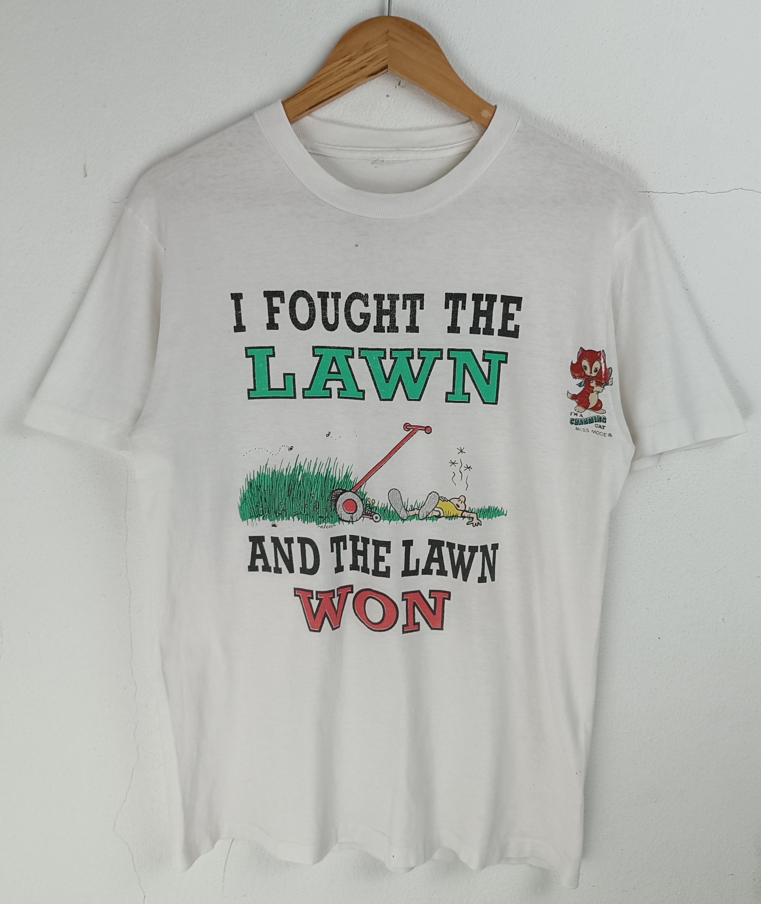 Vintage VINTAGE 90'S I FOUGHT THE LAWN HUMOR FUNNY CLASH PUNK TEE Size US M / EU 48-50 / 2 - 3 Thumbnail