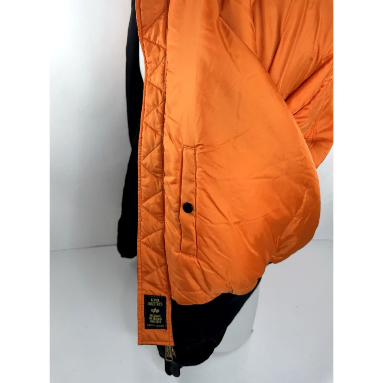 Alpha Industries ALPHA INDUSTRIES MA-1 Bomber Jacket L Black Mens Nylon - EXCELLENT Size US L / EU 52-54 / 3 - 7 Thumbnail