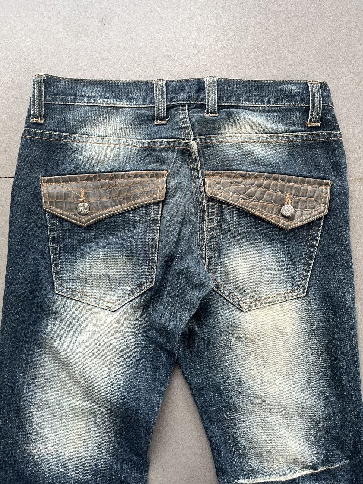 Tornado Mart 2000s JAPANESE ROOT THREE FLARE DENIM CROCODILE LEATHER Size US 30 / EU 46 - 4 Thumbnail
