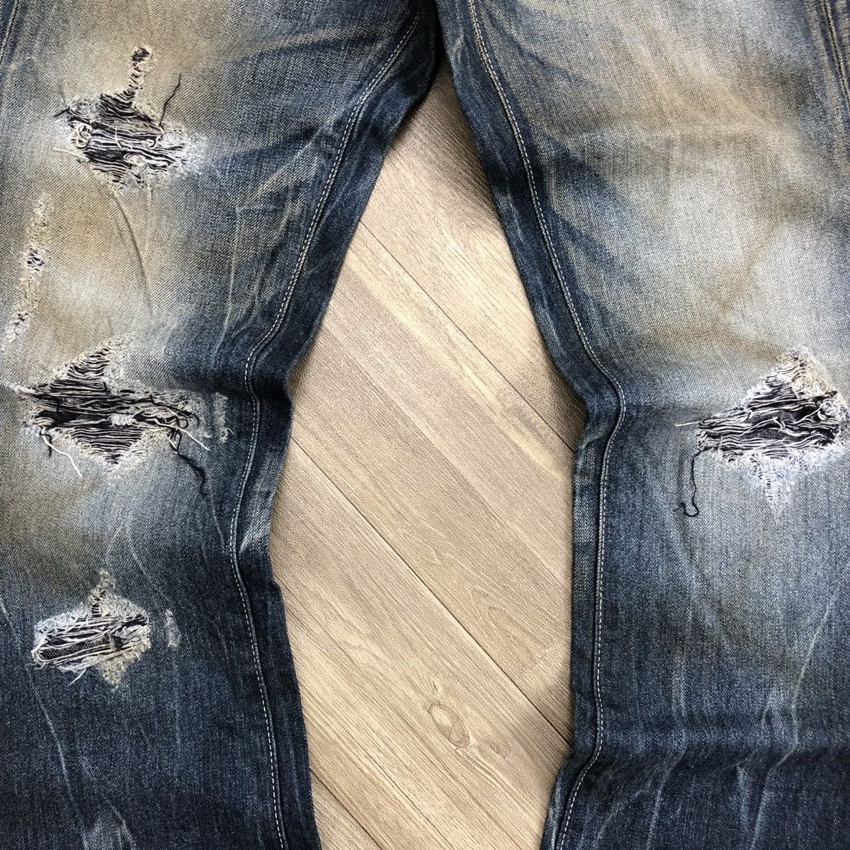 Vanquish 🇯🇵2000s Vanquish Distressed Painted Punk Bootcut Flared Jeans Size US 31 - 3 Thumbnail