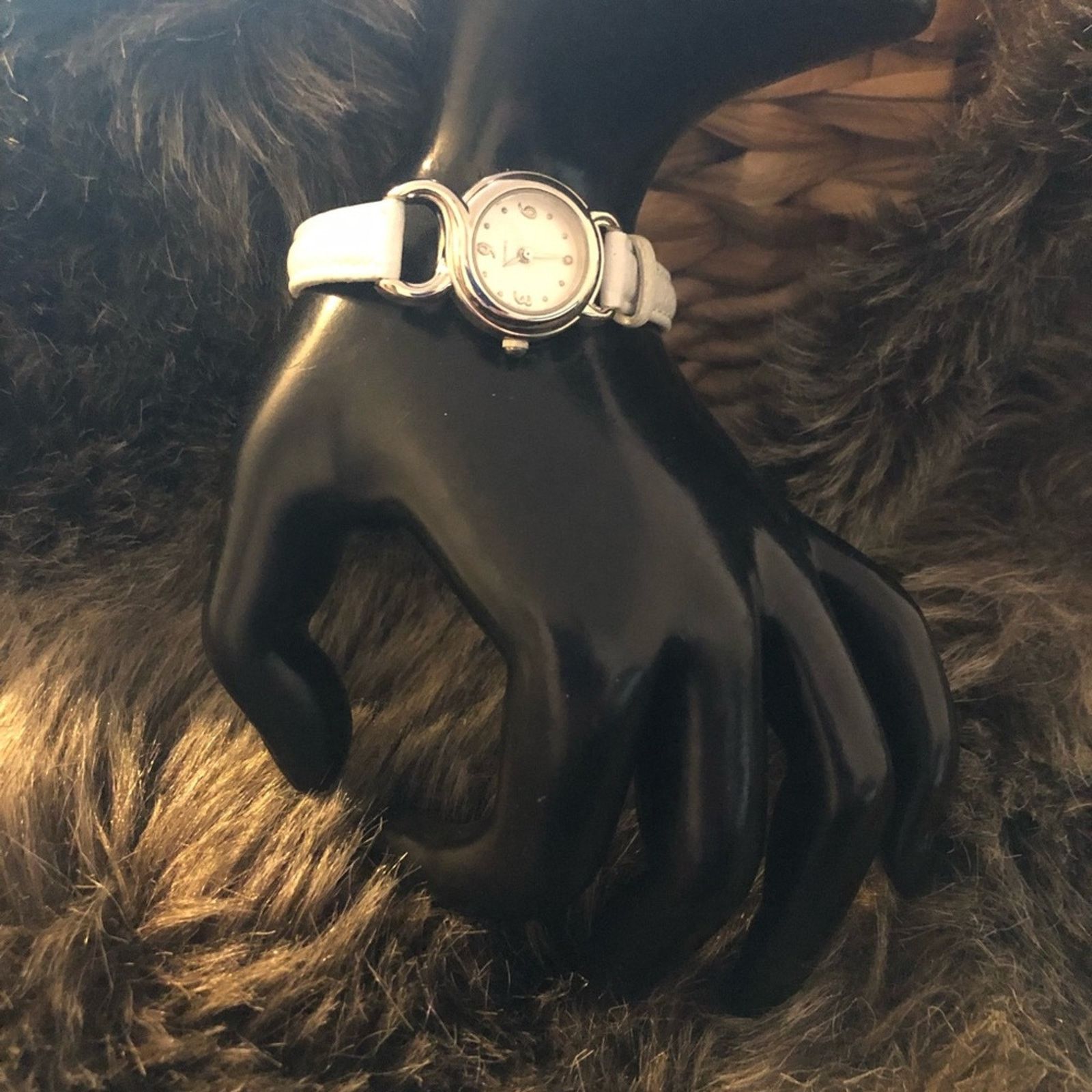 Other Ladies Diamond white genuine leather watch Size ONE SIZE - 3 Thumbnail