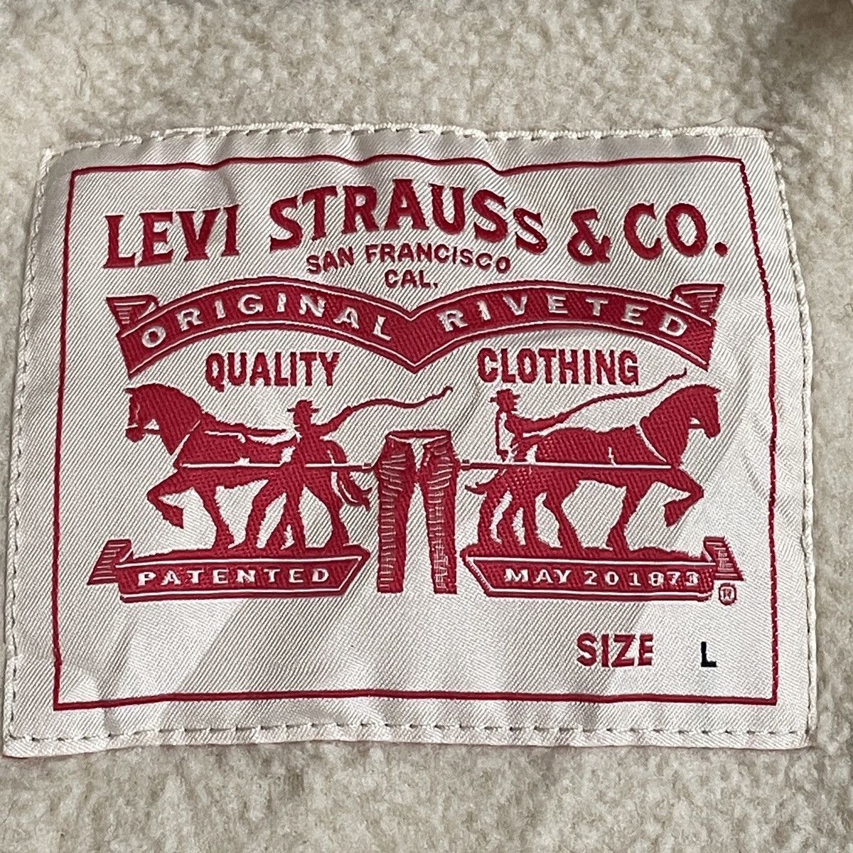 Levi's × Vintage Vintage Brand Levi’s Fur Vest 2000s Size US L / EU 52-54 / 3 - 9 Thumbnail