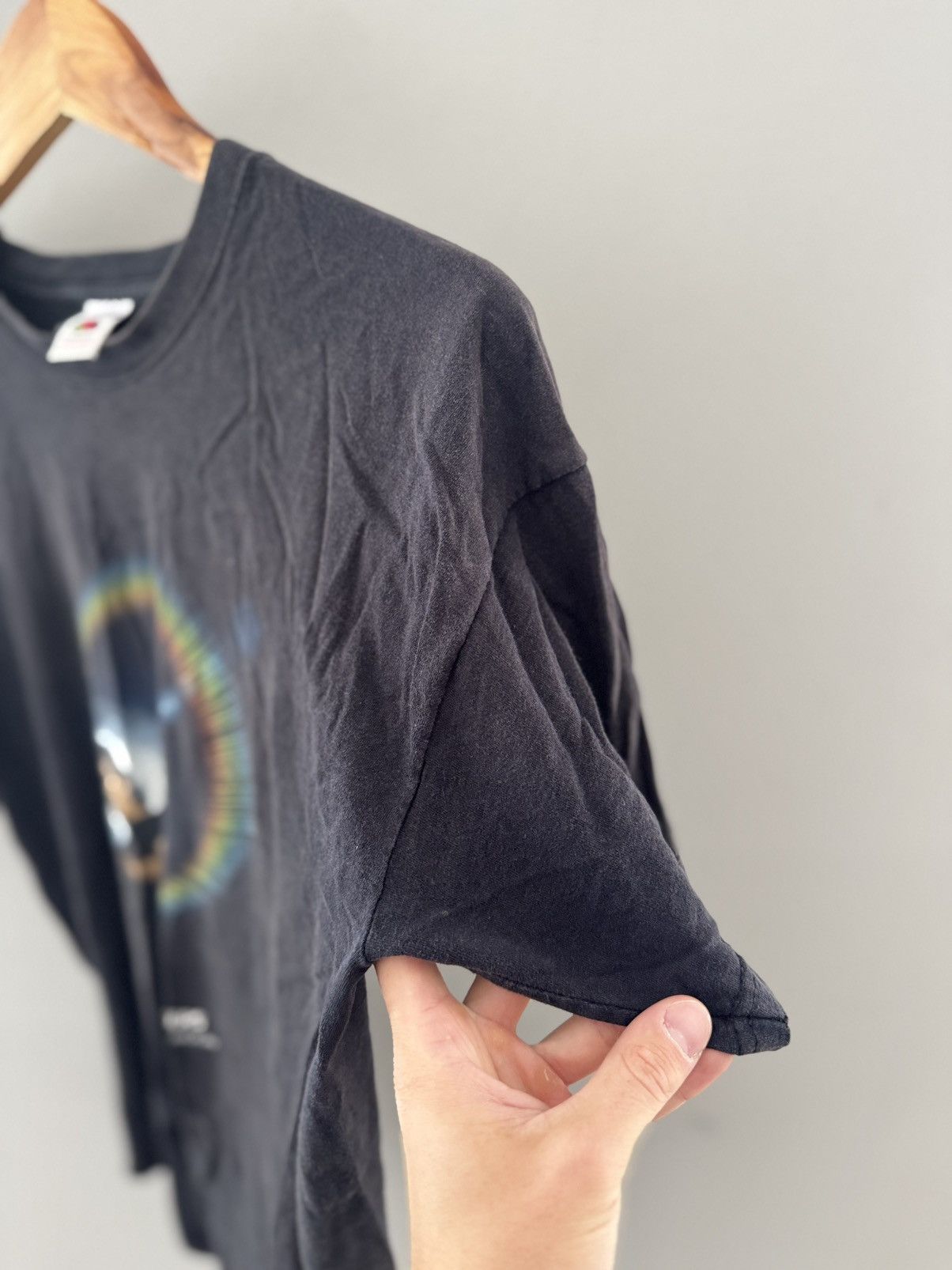 Band Tees Vintage 2008 Pink Floyd Roger Waters Tour Dark side tee Size US L / EU 52-54 / 3 - 6 Thumbnail
