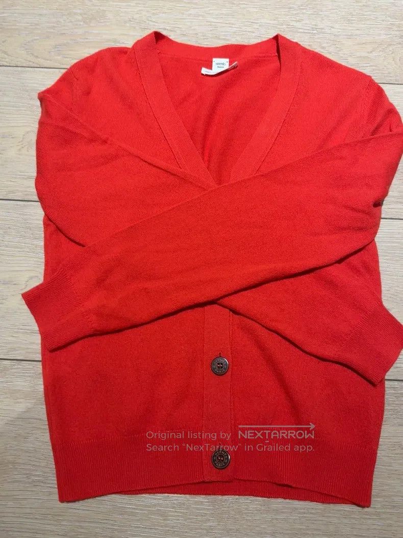 Hermes Hermes V-neck cashmere knitted sweater Size XS / US 0-2 / IT 36-38 - 1 Thumbnail