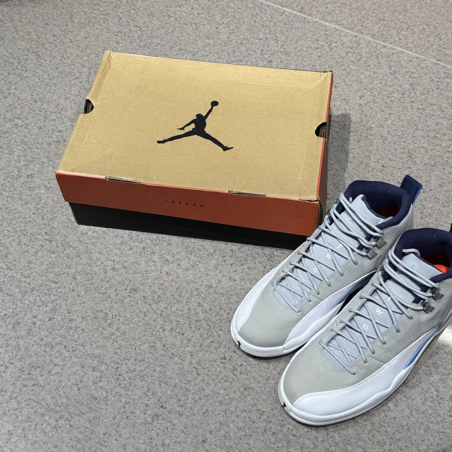 Jordan Brand Air Jordan 12 Wolf Grey White Blue Grey K15 Size US 10 / EU 43 - 9 Thumbnail