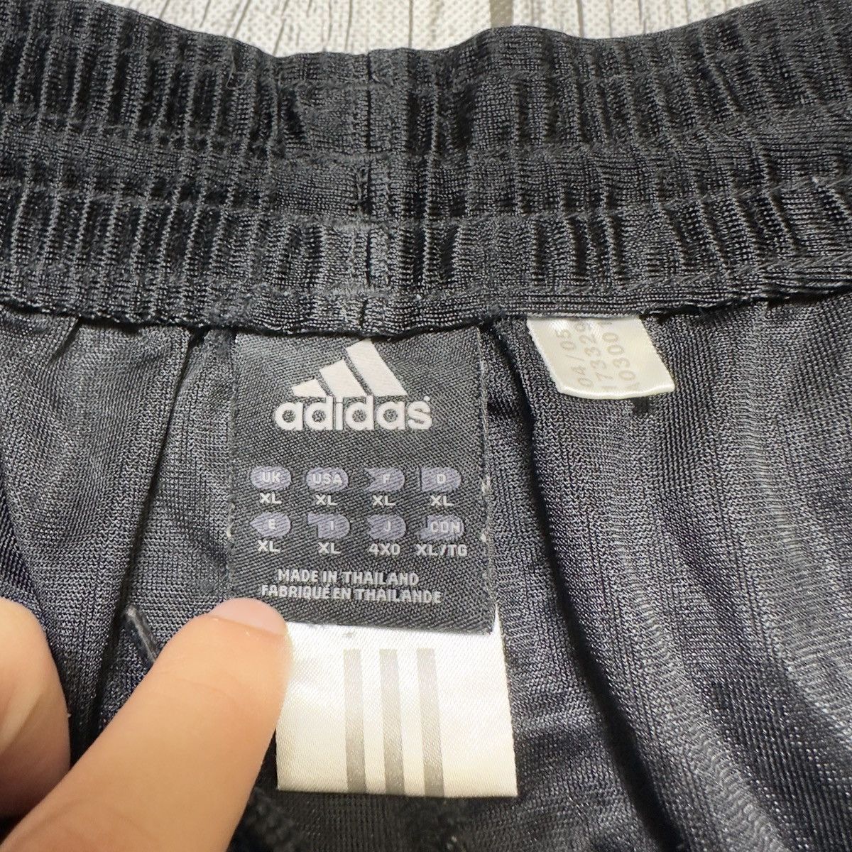 Adidas × Vintage Vintage Adidas shorts Size US 36 / EU 52 - 4 Thumbnail