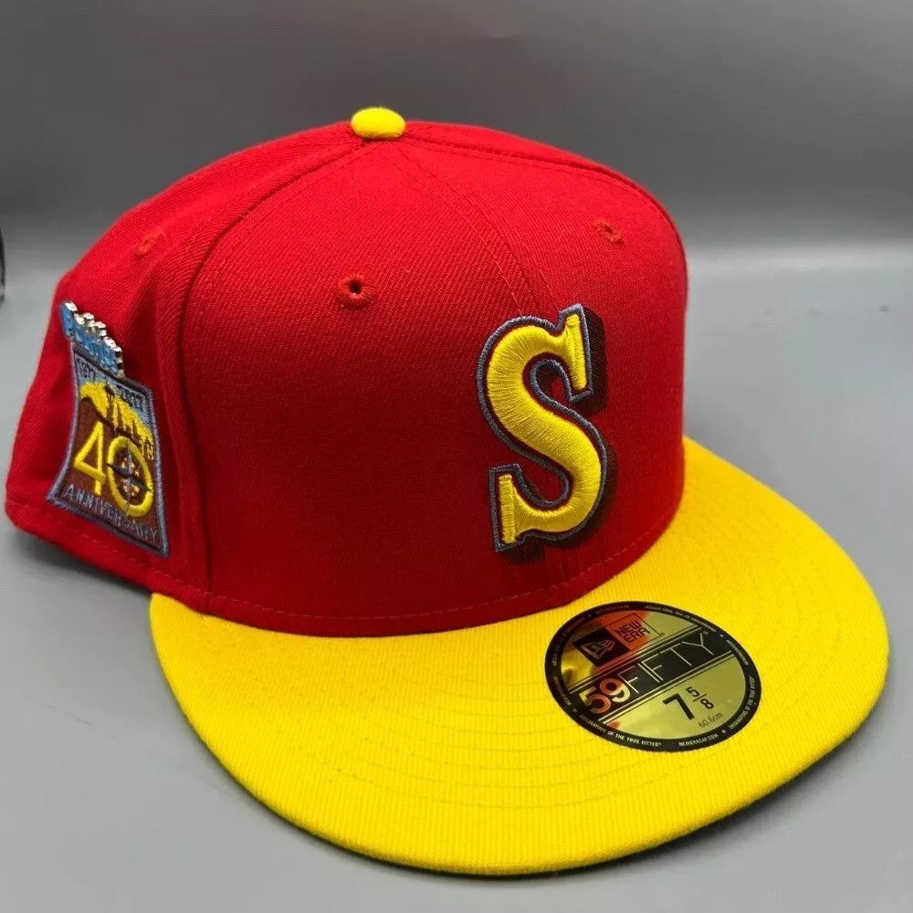 New Era Seattle Mariners Hat Men 7 5/8 Red Superman Fitted Cap Size ONE SIZE - 1 Thumbnail
