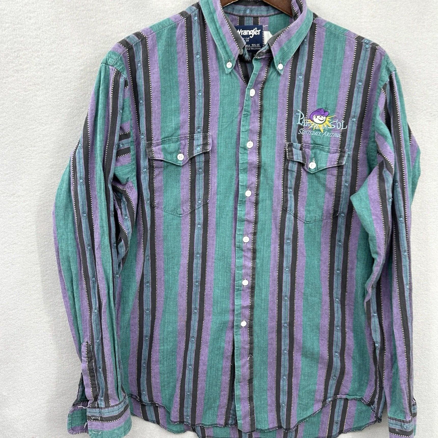 Wrangler Vintage Wrangler Cowboy Shirt Men Size 16.5 Purple Geometric Long Sleeve Button-Up 90s Casual Size US L / EU 52-54 / 3 - 2 Thumbnail