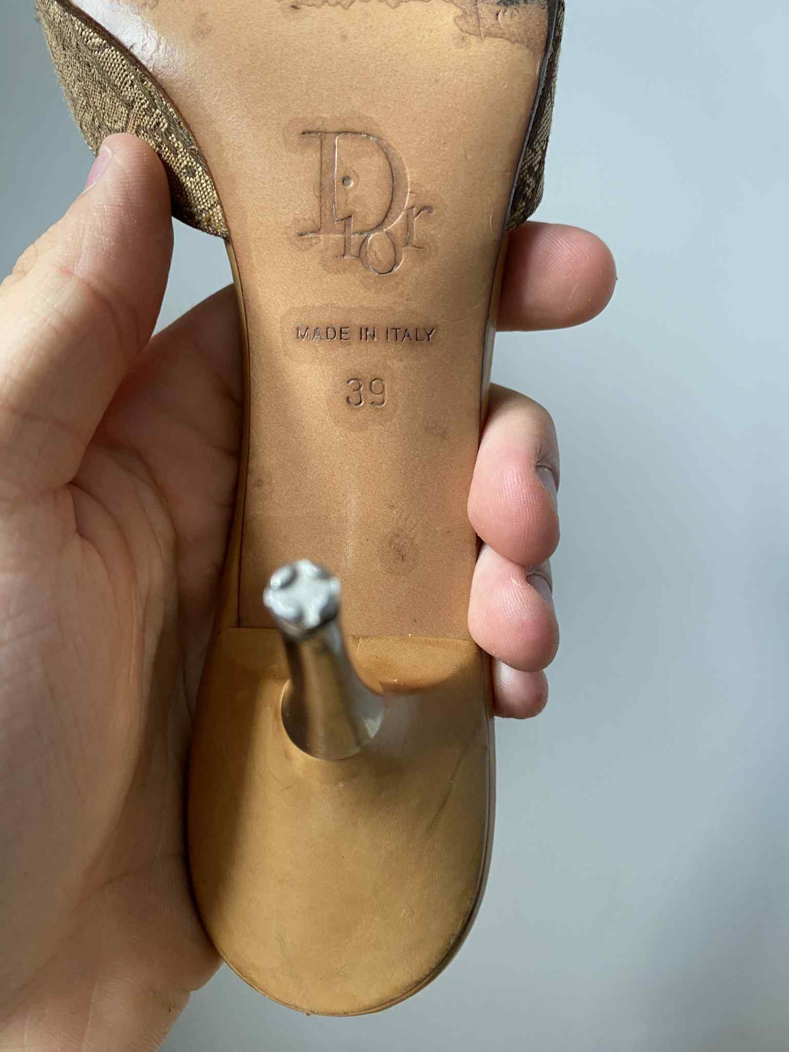 Dior Christian Dior Monogram vintage mules & clogs Size US 8 / IT 38 - 6 Thumbnail