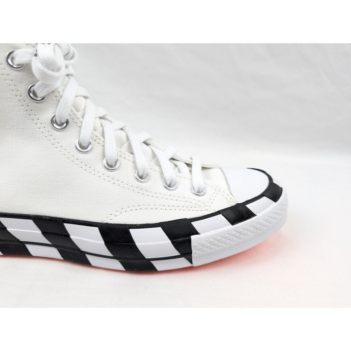 Converse × Off-White o1rshd1 DUP / Unisex Chuck 70 Hi-Top Sneakers in White/Cone Size US 8 / EU 41 - 3 Thumbnail