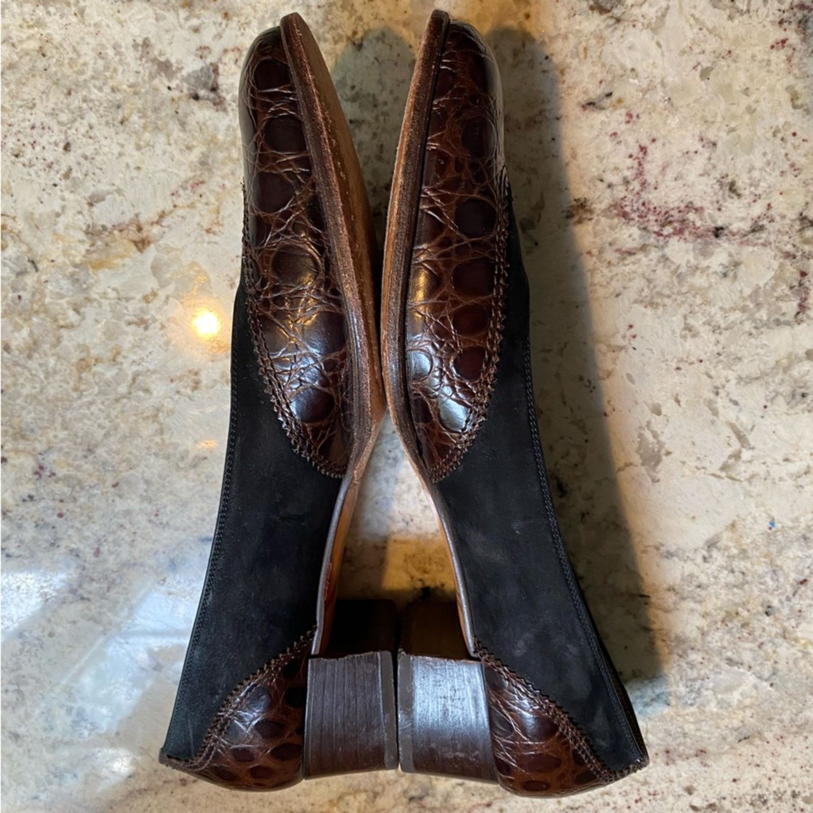 Other Helene Arpels Croc Black Suede Low Pumps Italy 9.5 AA Size US 9.5 / IT 39.5 - 6 Thumbnail