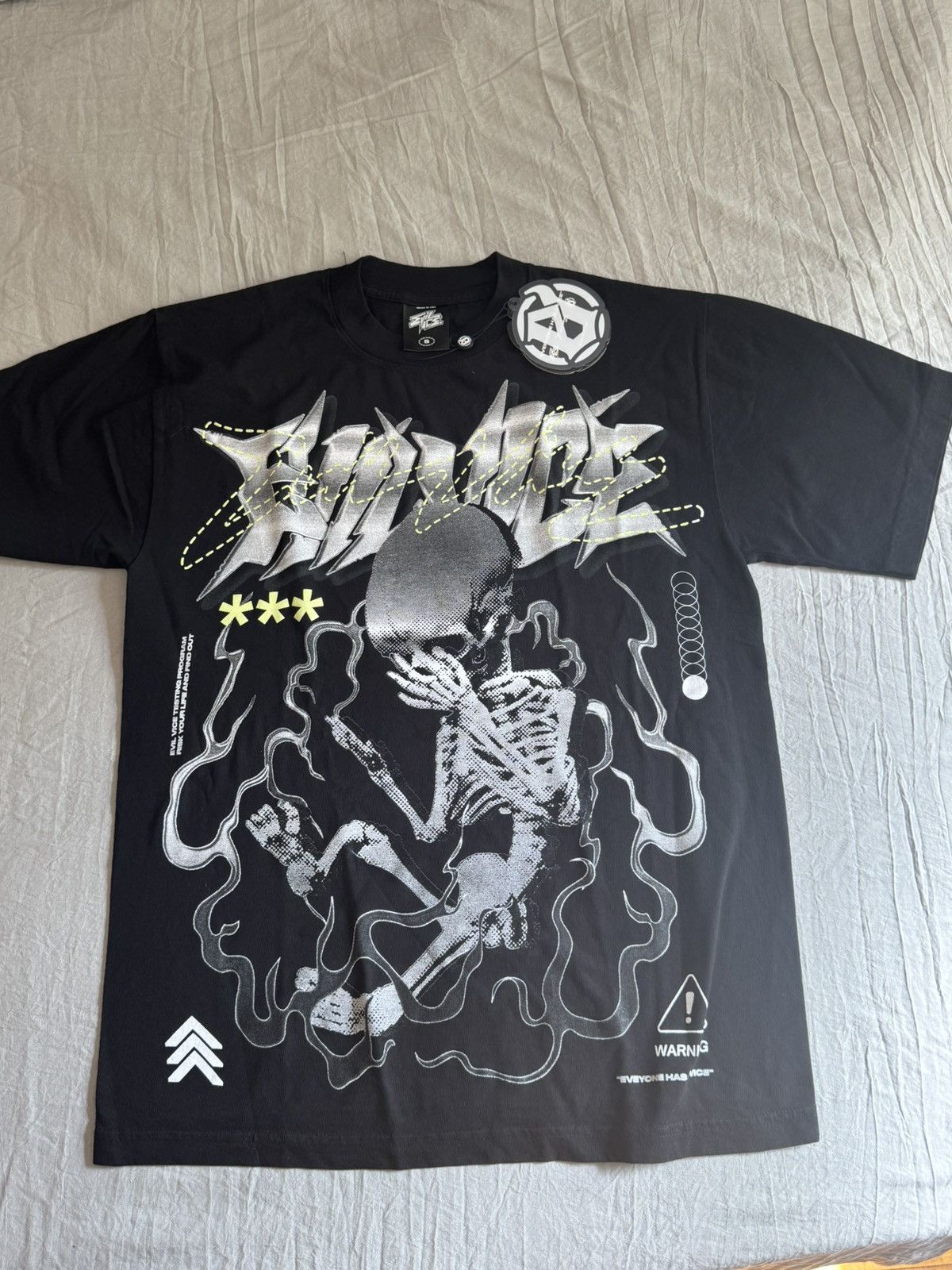 Other Evil Vice small t shirt Size US S / EU 44-46 / 1 - 5 Thumbnail