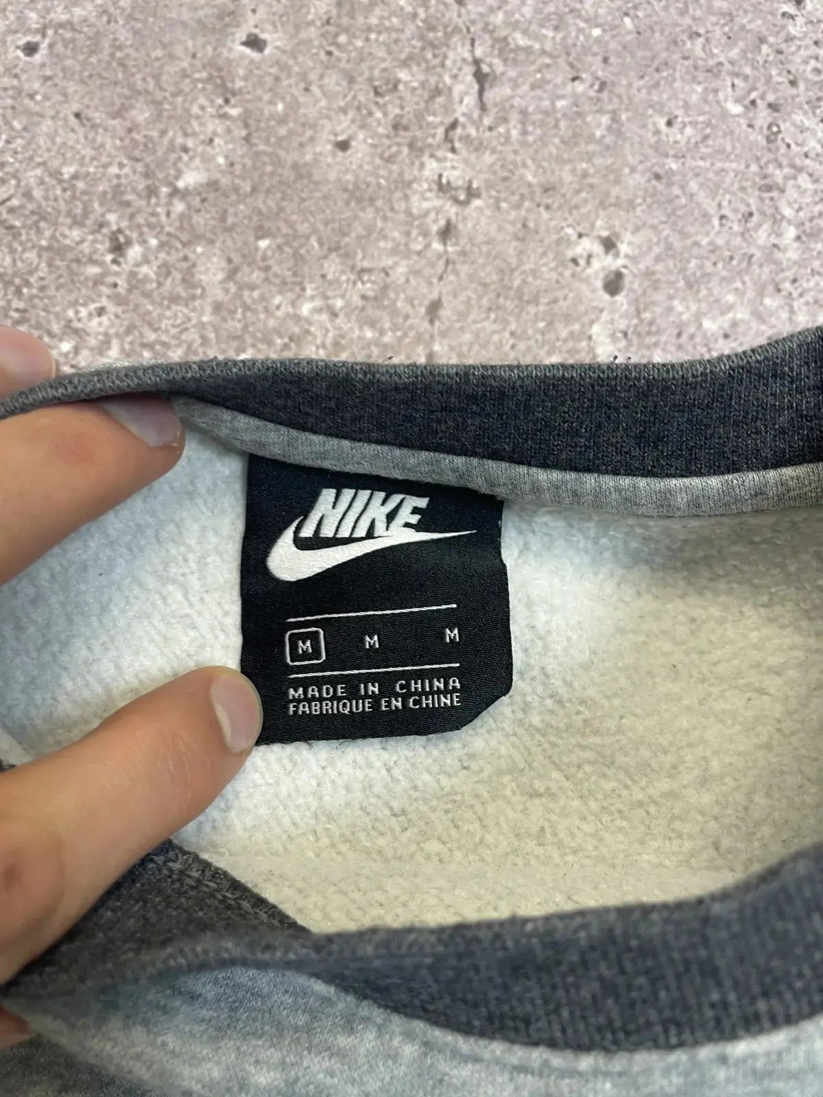Nike Vintage Nike Sweatshirt Swoosh Logo Medium Crewneck Pullover Size US M / EU 48-50 / 2 - 3 Thumbnail
