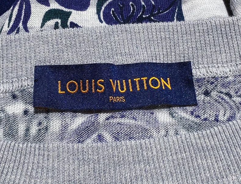 Louis Vuitton Louis Vuitton Grey striped sweater 2503-Nextarrow Size US S / EU 44-46 / 1 - 5 Thumbnail