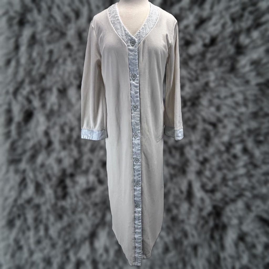 Vintage VINTAGE Diamond Tea Velvet Robe M Women’s Ivory Blue Jacquard Trim Pockets Robe Size ONE SIZE - 1 Thumbnail