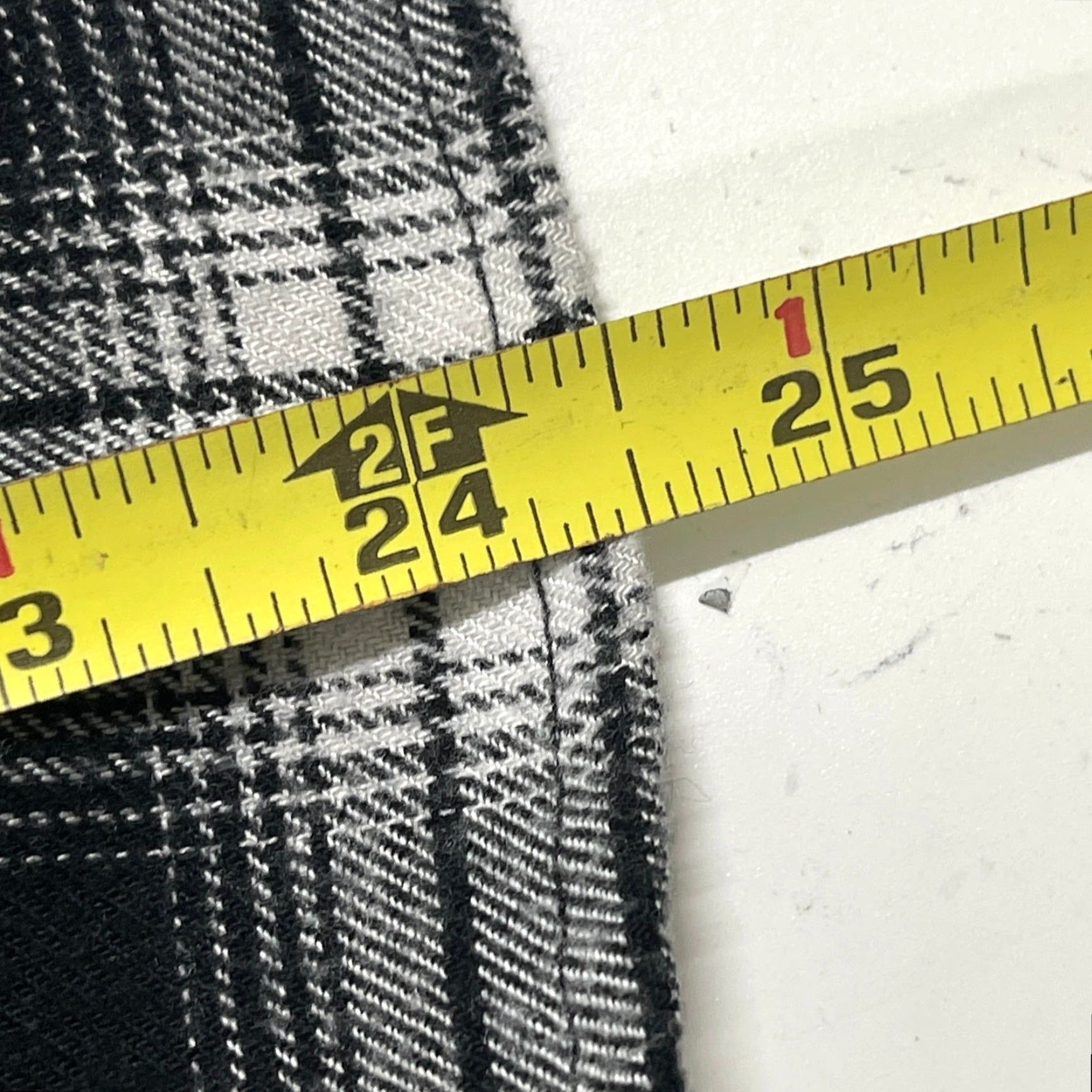 Vintage VINTAGE? Wild Fable Shirt Women S Black White Plaid Long Sleeve Button Up Preppy Size S / US 4 / IT 40 - 4 Thumbnail