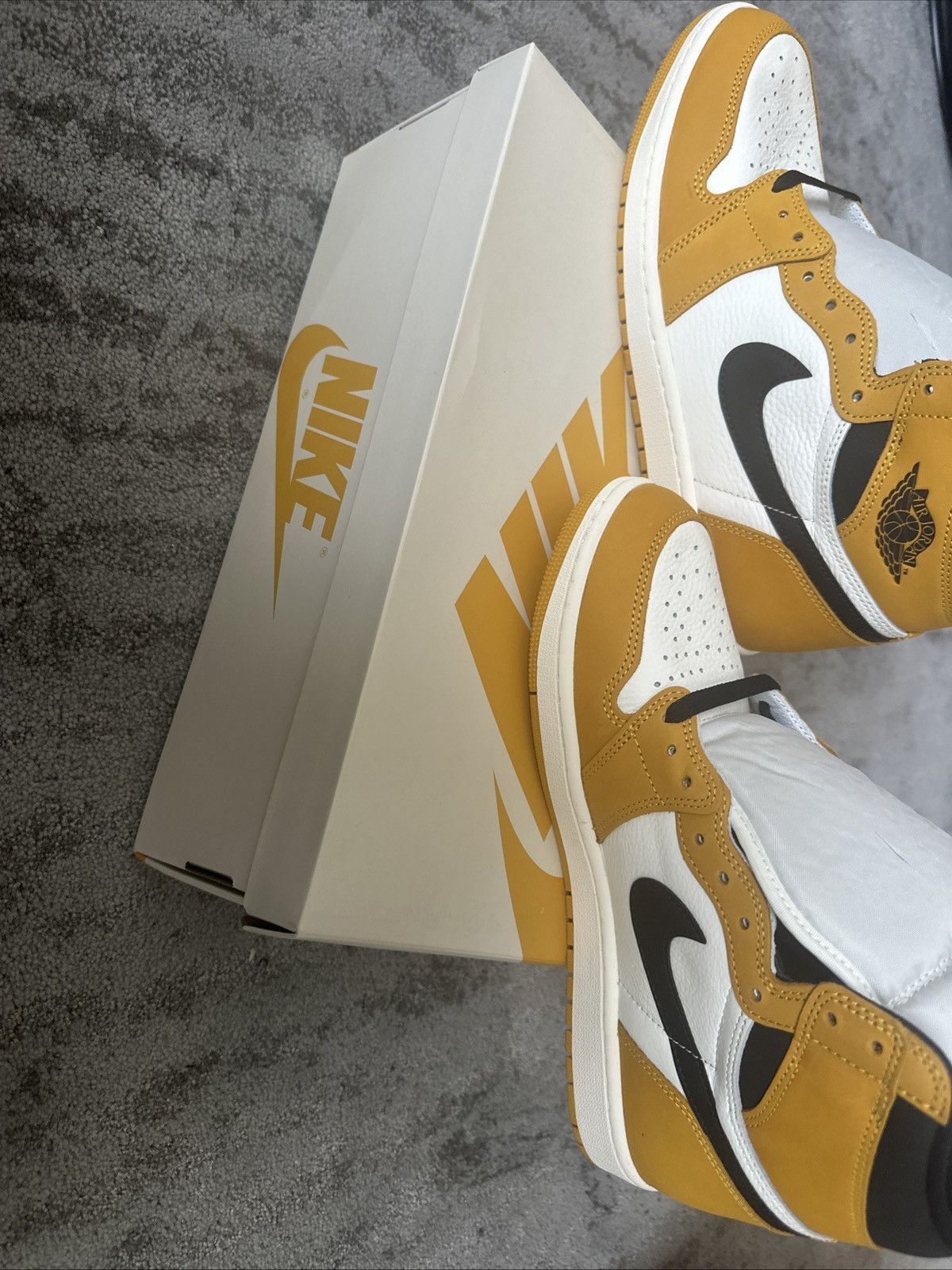 Jordan Brand Brand New- 10.5M Air Jordan 1 Yellow Ochre Size US 10.5 / EU 43-44 - 3 Thumbnail